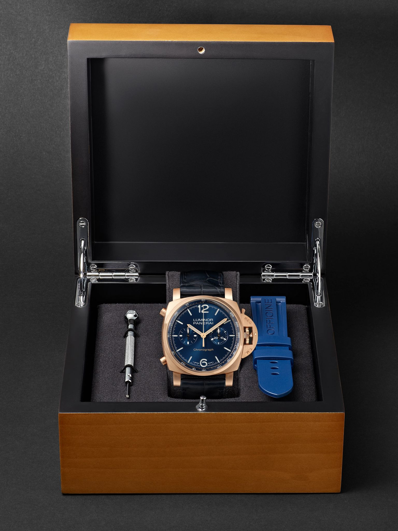 Luminor Chrono Automatic Chronograph 44mm Goldtech and Alligator Watch, Ref. No. PAM01111 Blue - 7