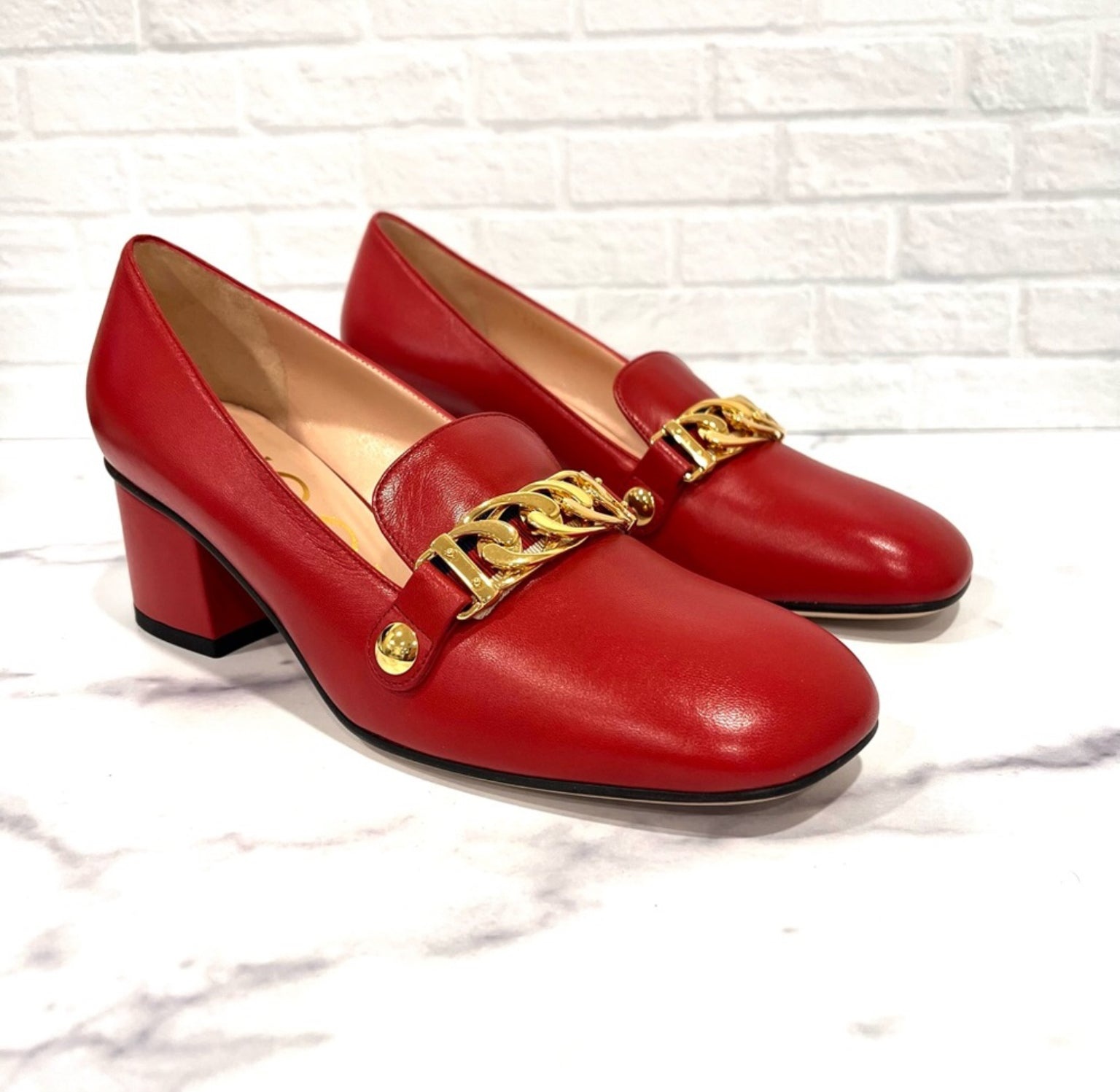 Gucci Sylvie Web Gold Chain Leather Pumps - 2