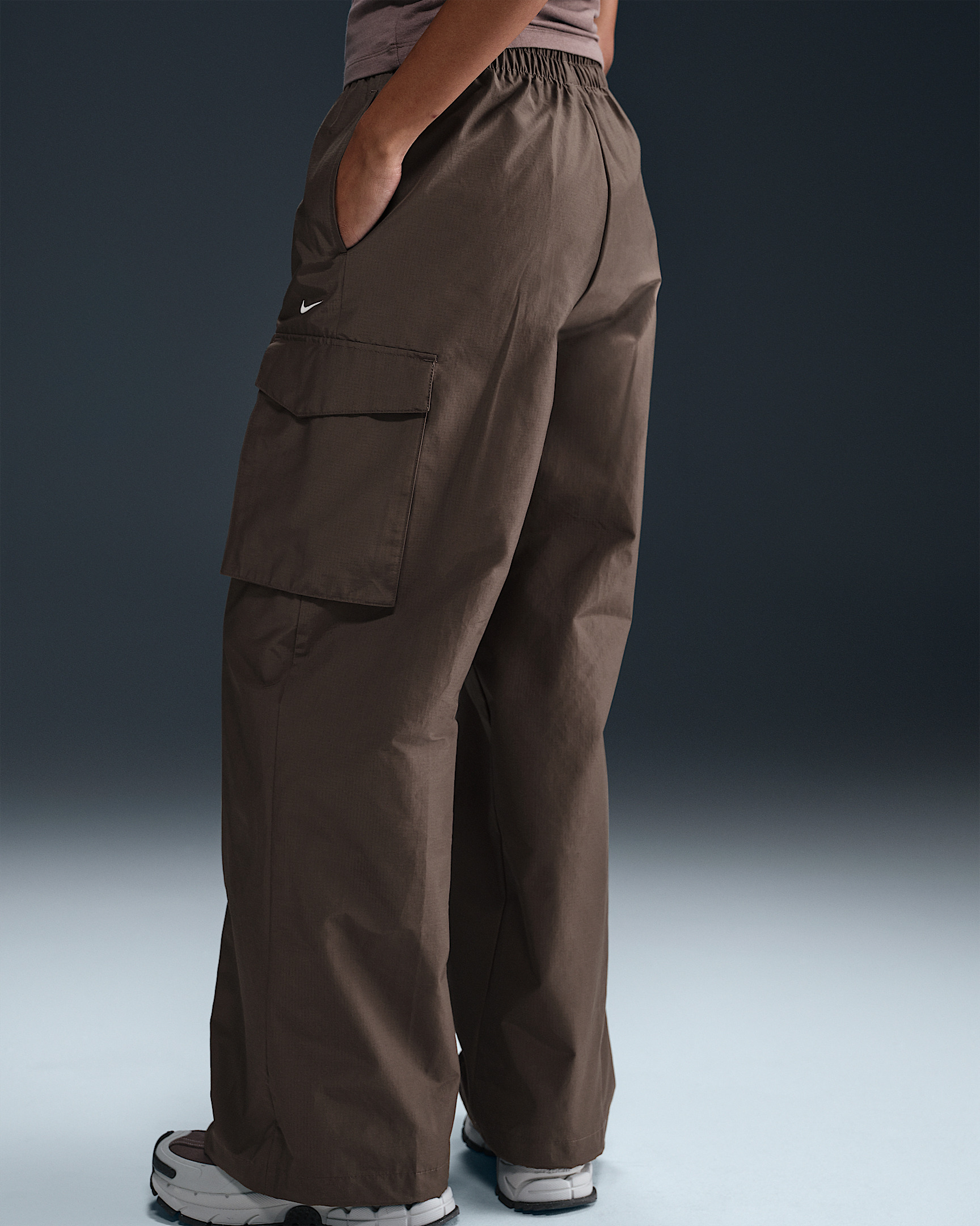 Nike Sportswear Everything Wovens Women's Mid-Rise Cargo Pants - 3