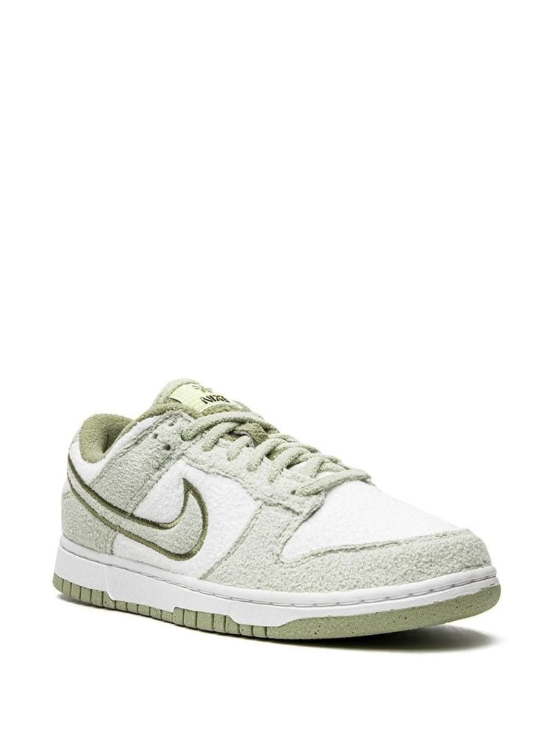 Nike Dunk Low SE "Honeydew" sneakers outlook