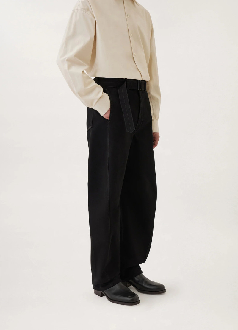 TWISTED BELTED PANTS
BLACK DENIM 7