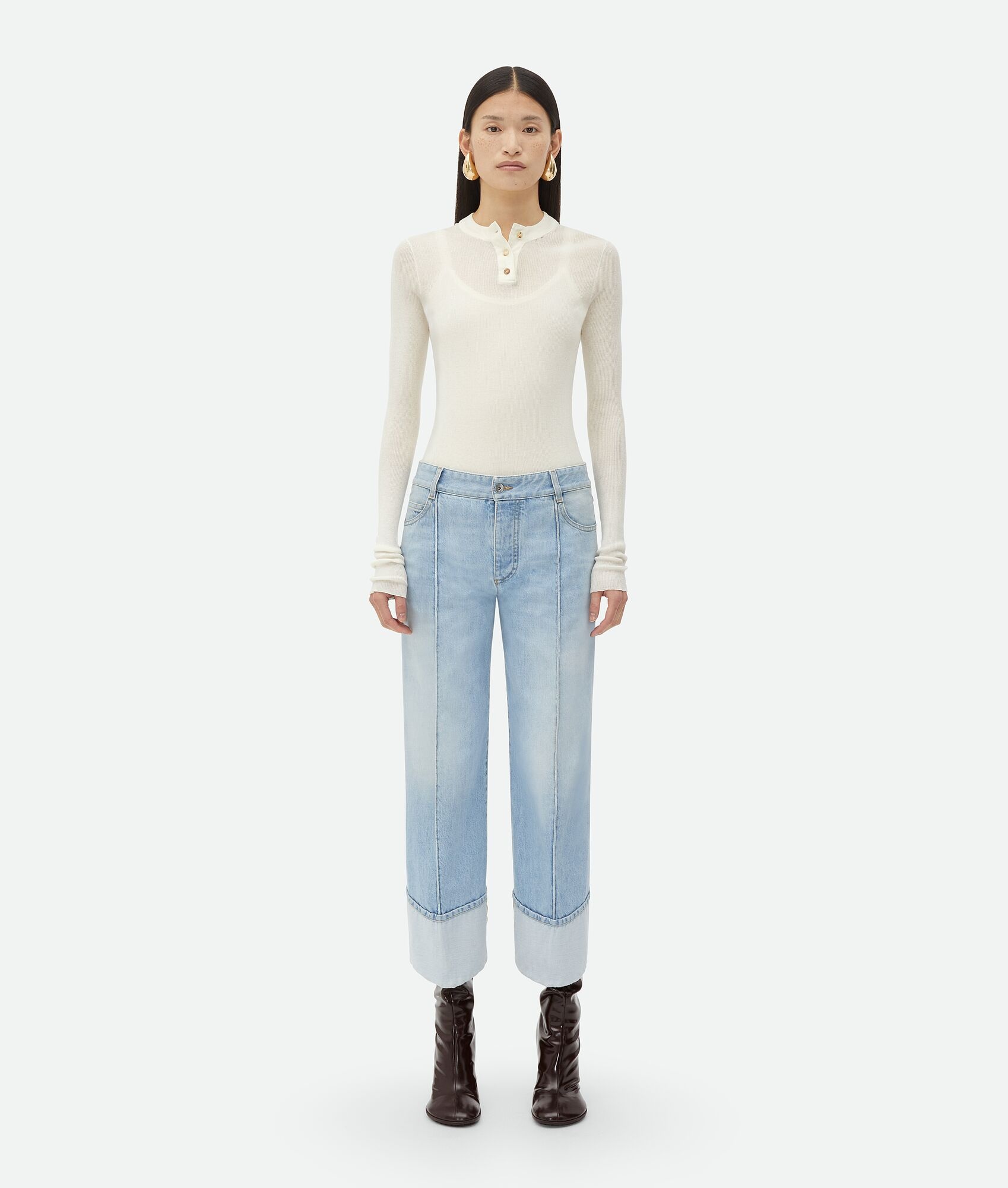 Curved Shape Light Bleached Denim - 2