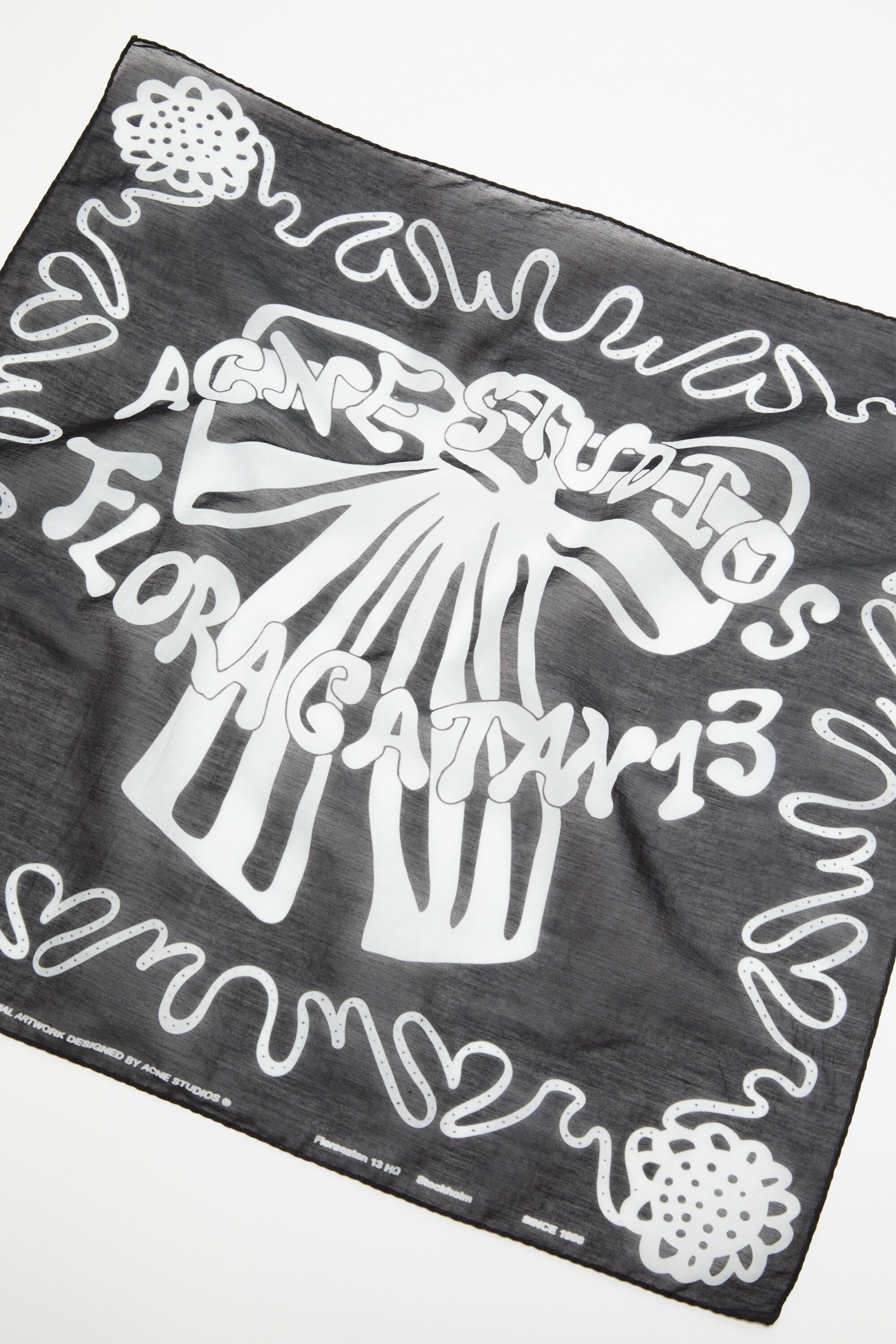 Printed square scarf - Black/white - 4