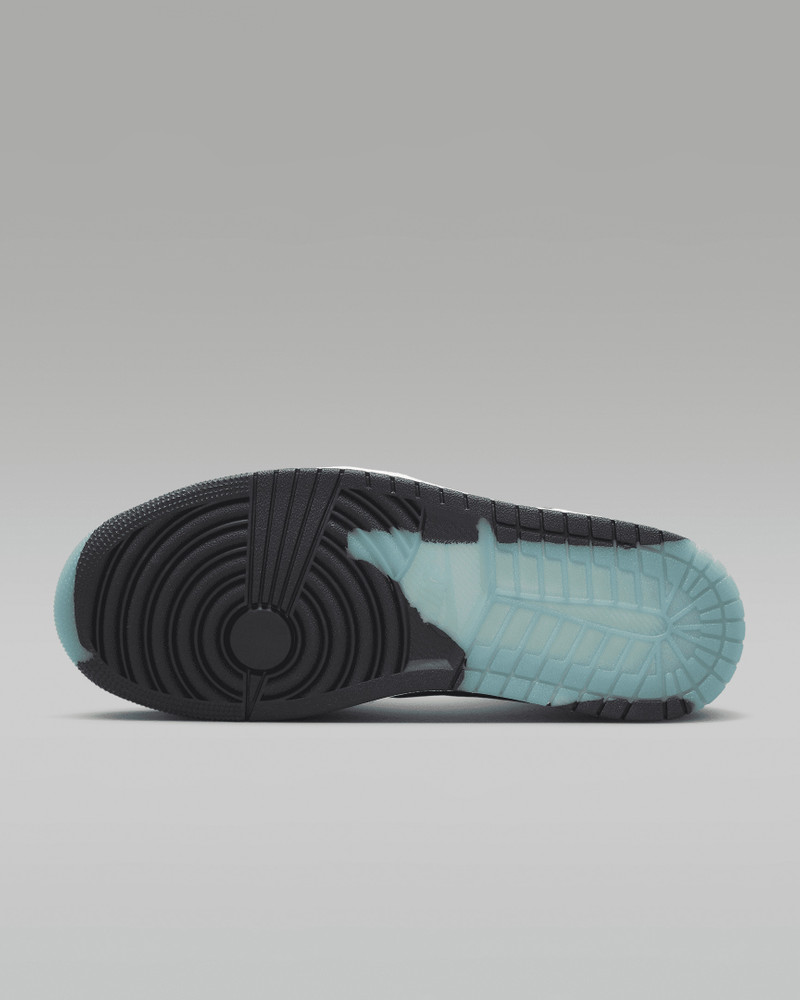 Jordan Men's Air Jordan 1 Element Shoes outlook