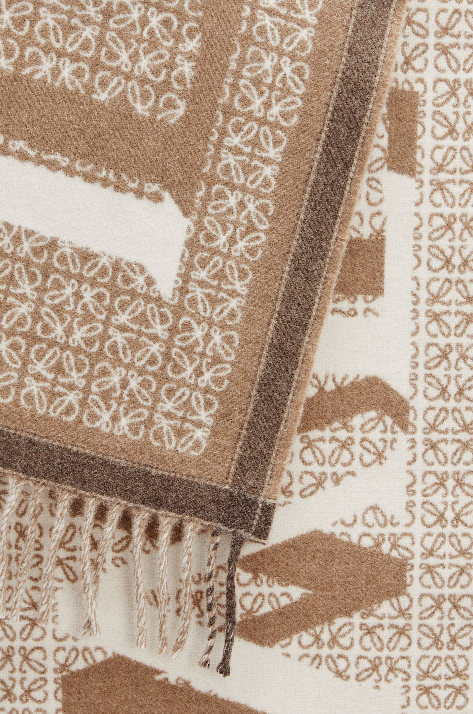 Loewe Love jacquard scarf in wool and cashmere | REVERSIBLE
