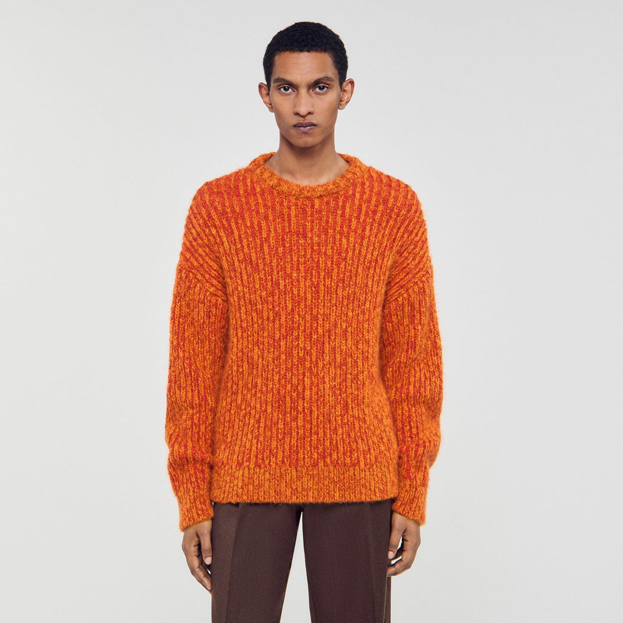 ROUND NECK LONG-SLEEVE SWEATER - 4