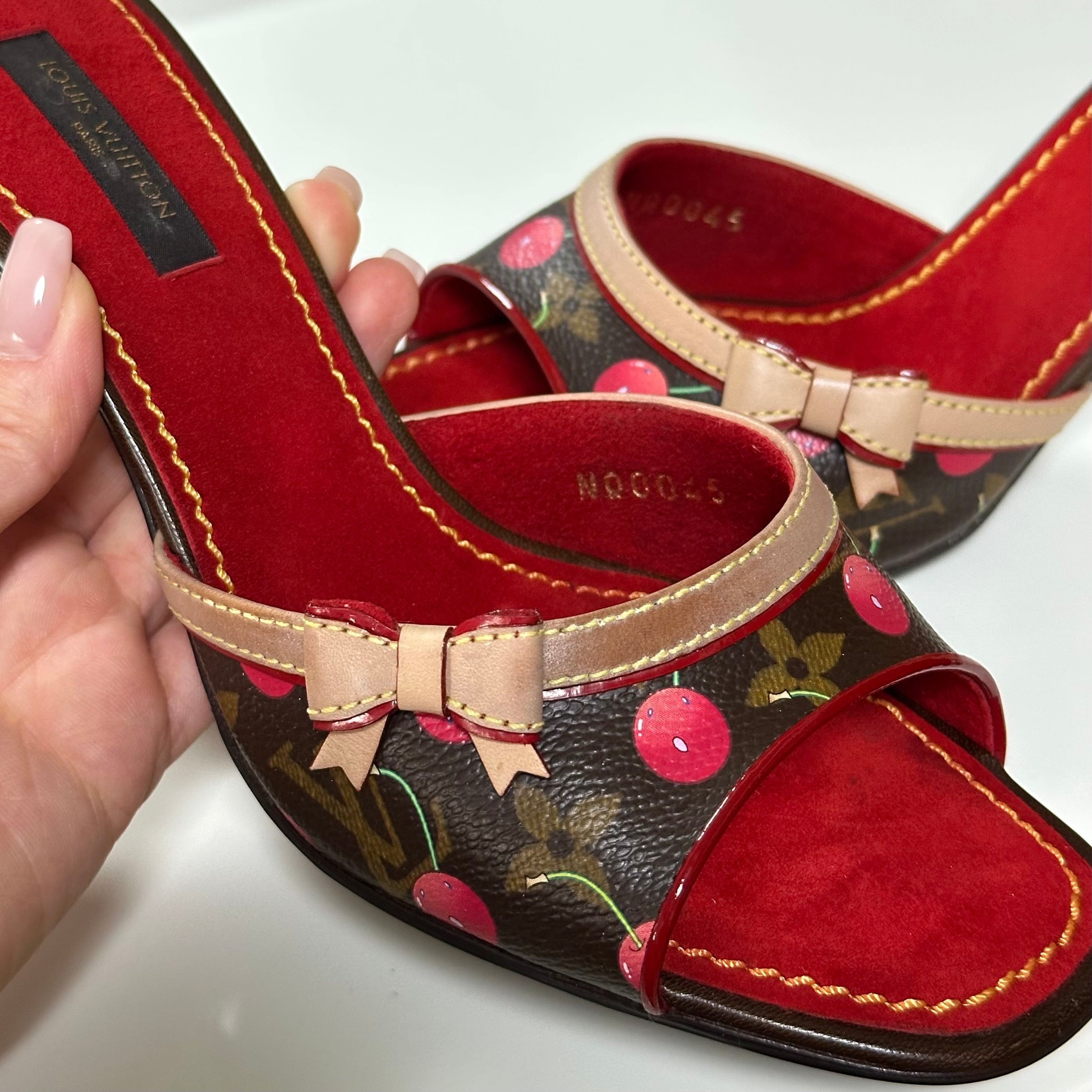 LOUIS VUITTON × TAKASHI MURAKAMI Spring Summer 2005 Cherry Monogram Sandals - 7