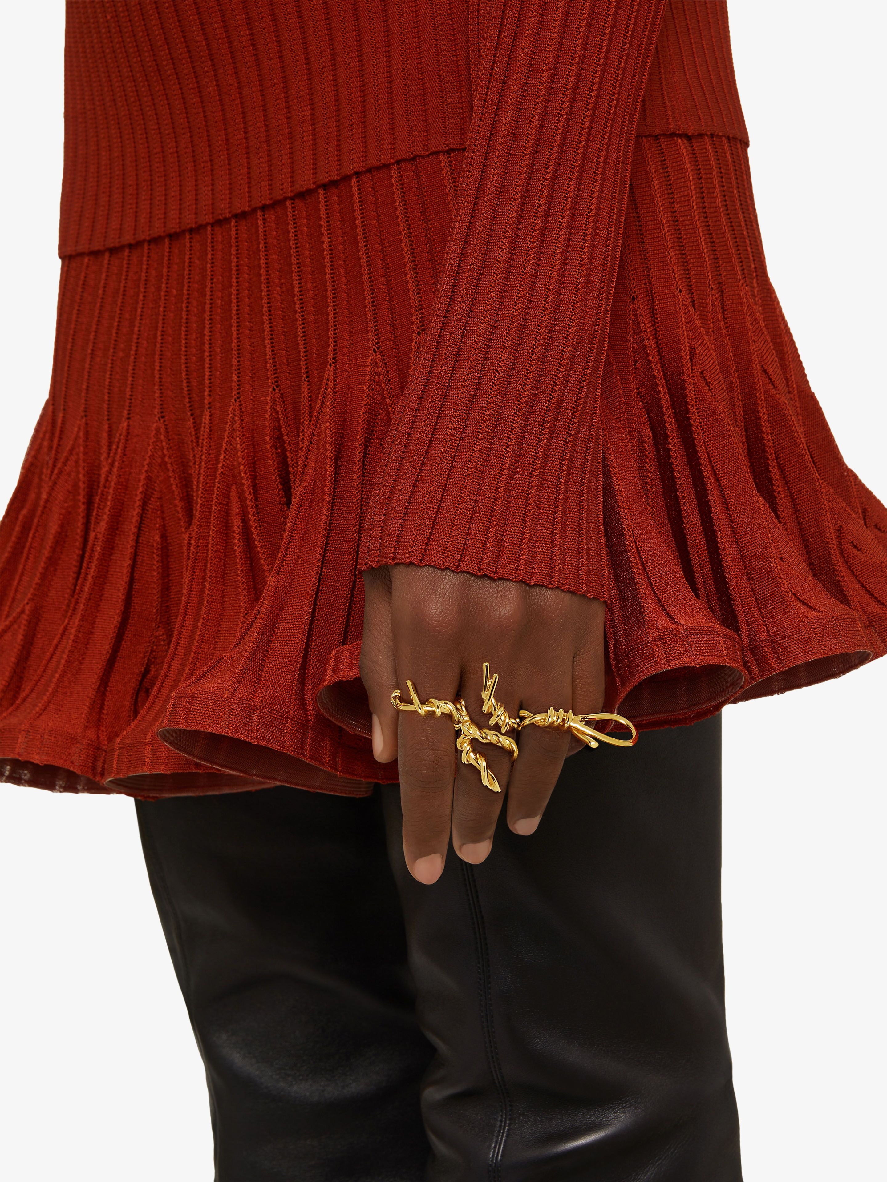 TWISTED RING SET IN METAL - 3