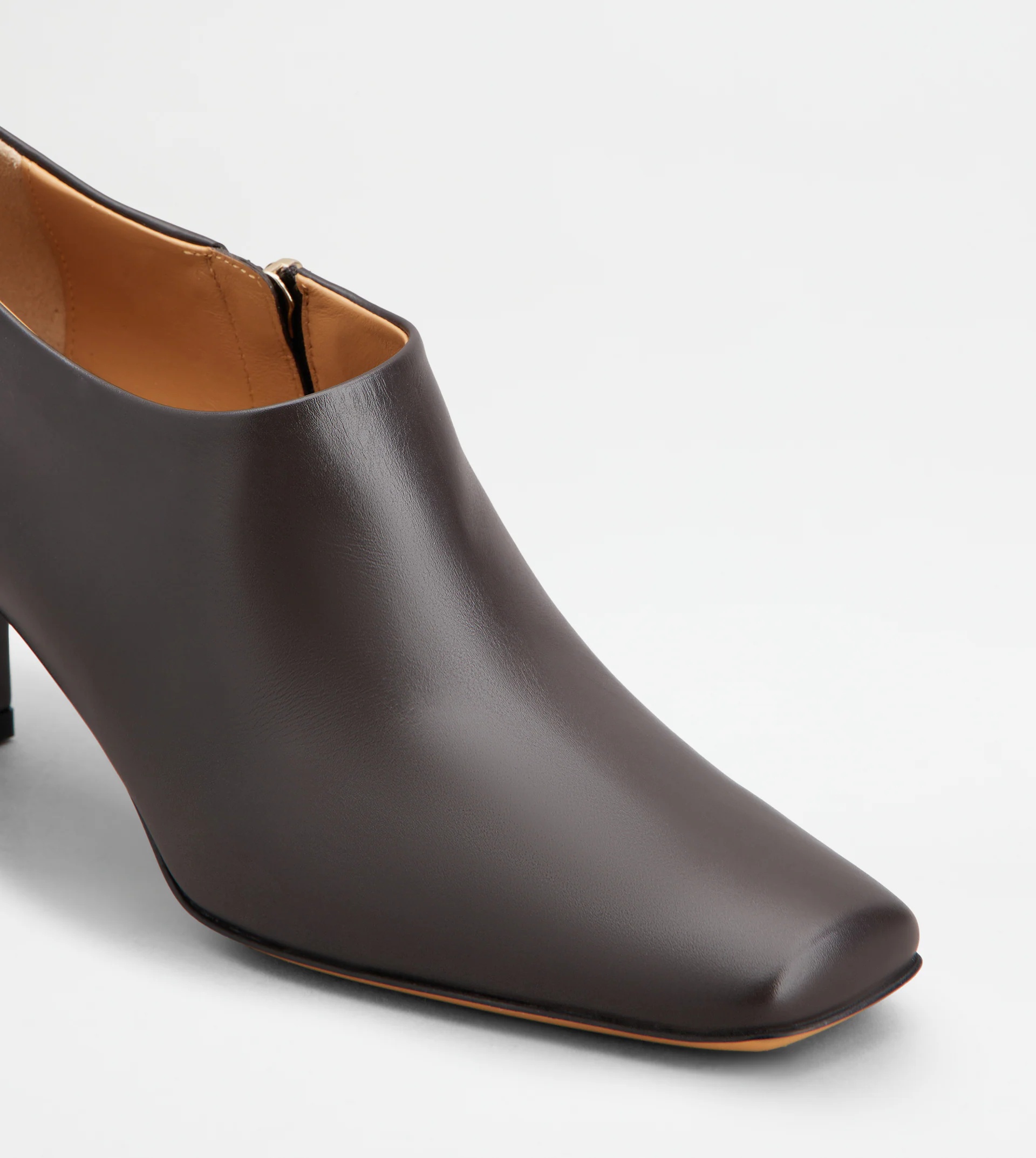 ANKLE BOOTS IN LEATHER - BROWN - 5