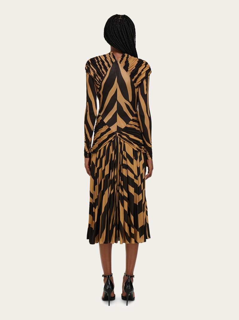 Jersey dress with ruched detail 4
