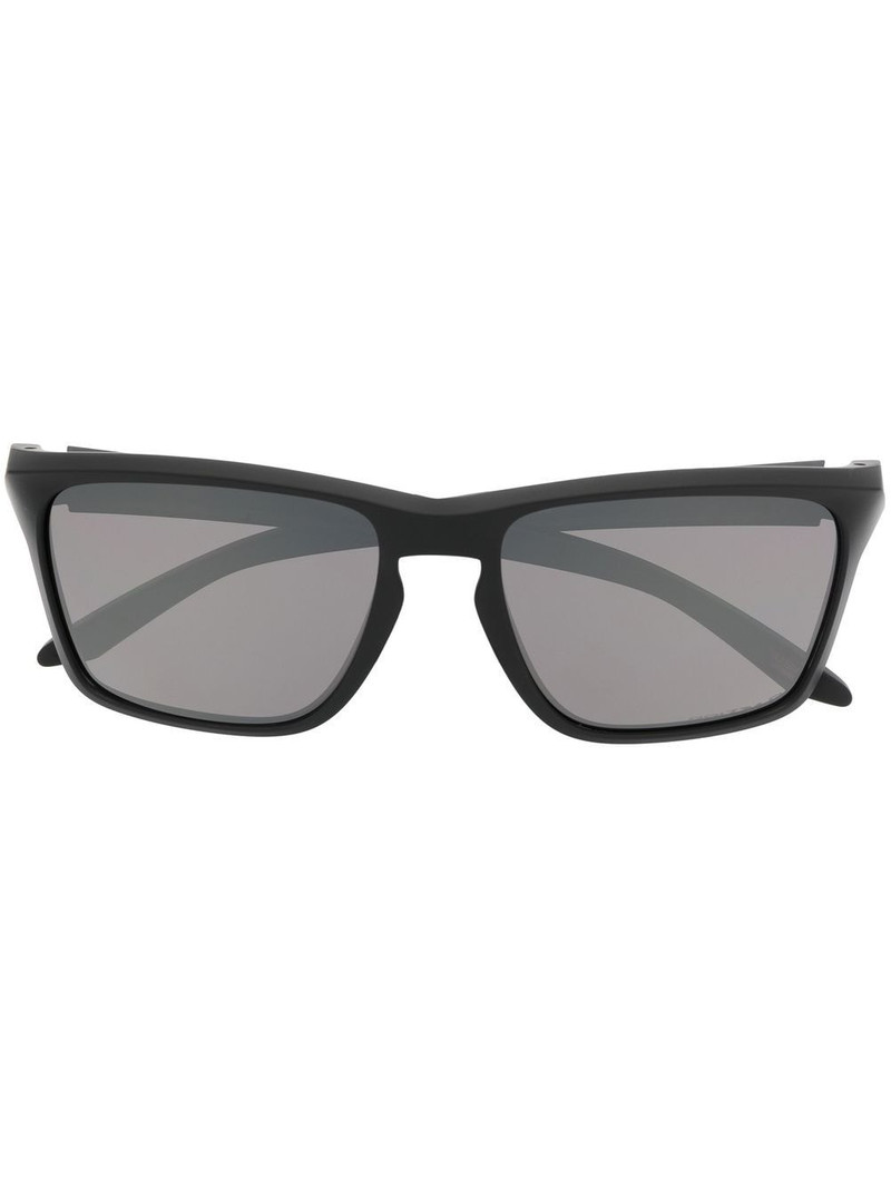 wayfarer-frame sunglasses 1