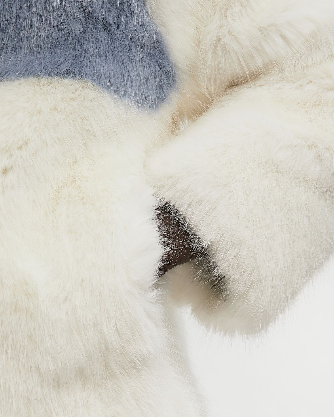FUR COAT - 5
