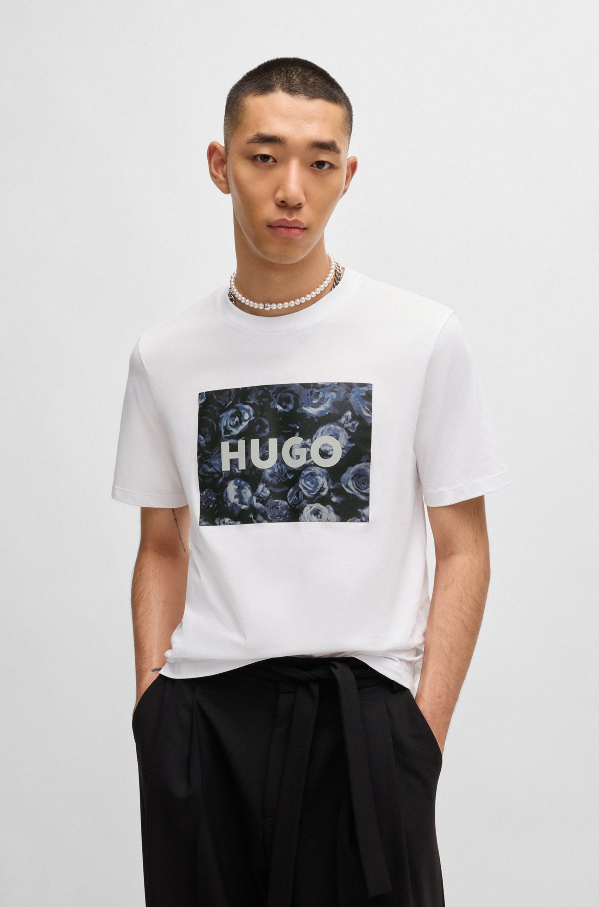 COTTON-JERSEY REGULAR-FIT T-SHIRT WITH SEASONAL ARTWORK - 2