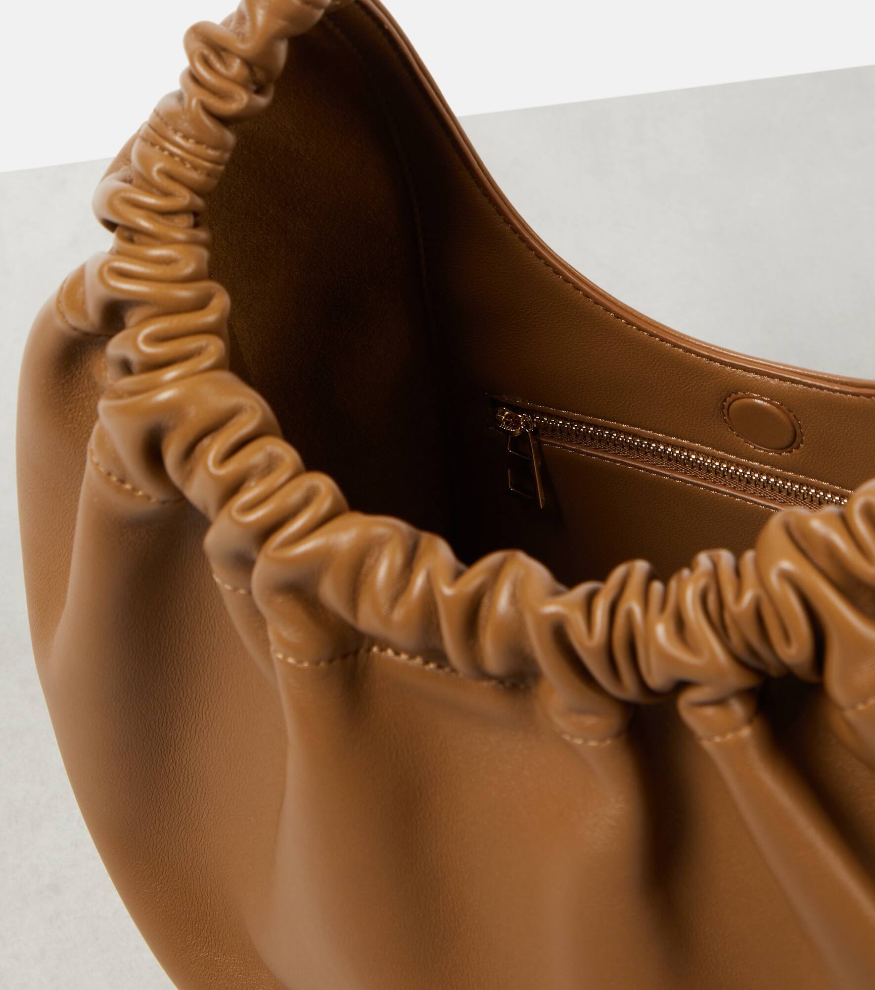 Squeeze Small leather shoulder bag - 3