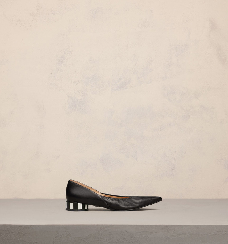 AMI Paris POINTED 장난감 outlook