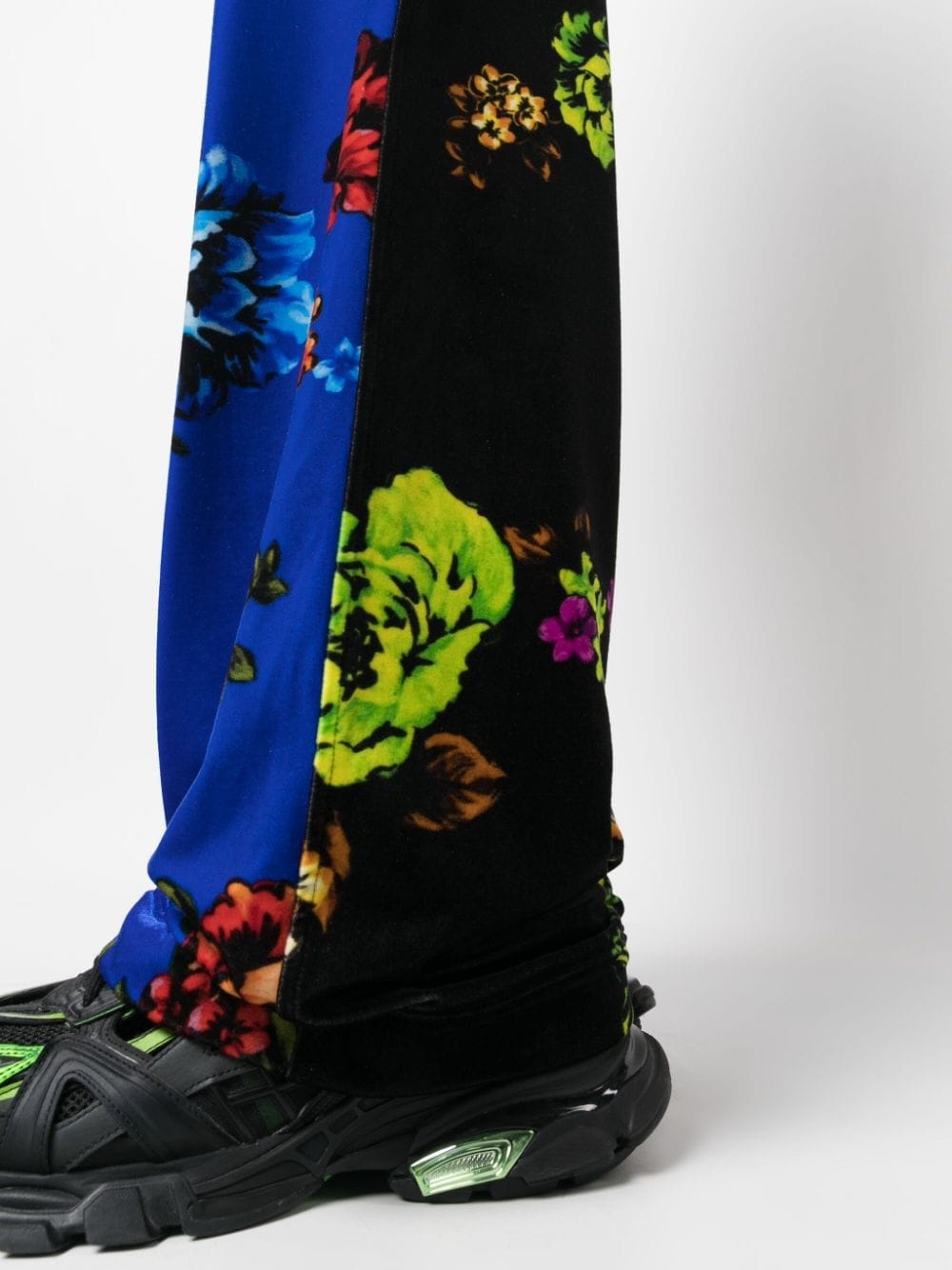 floral-print wide-leg velvet trousers - 3