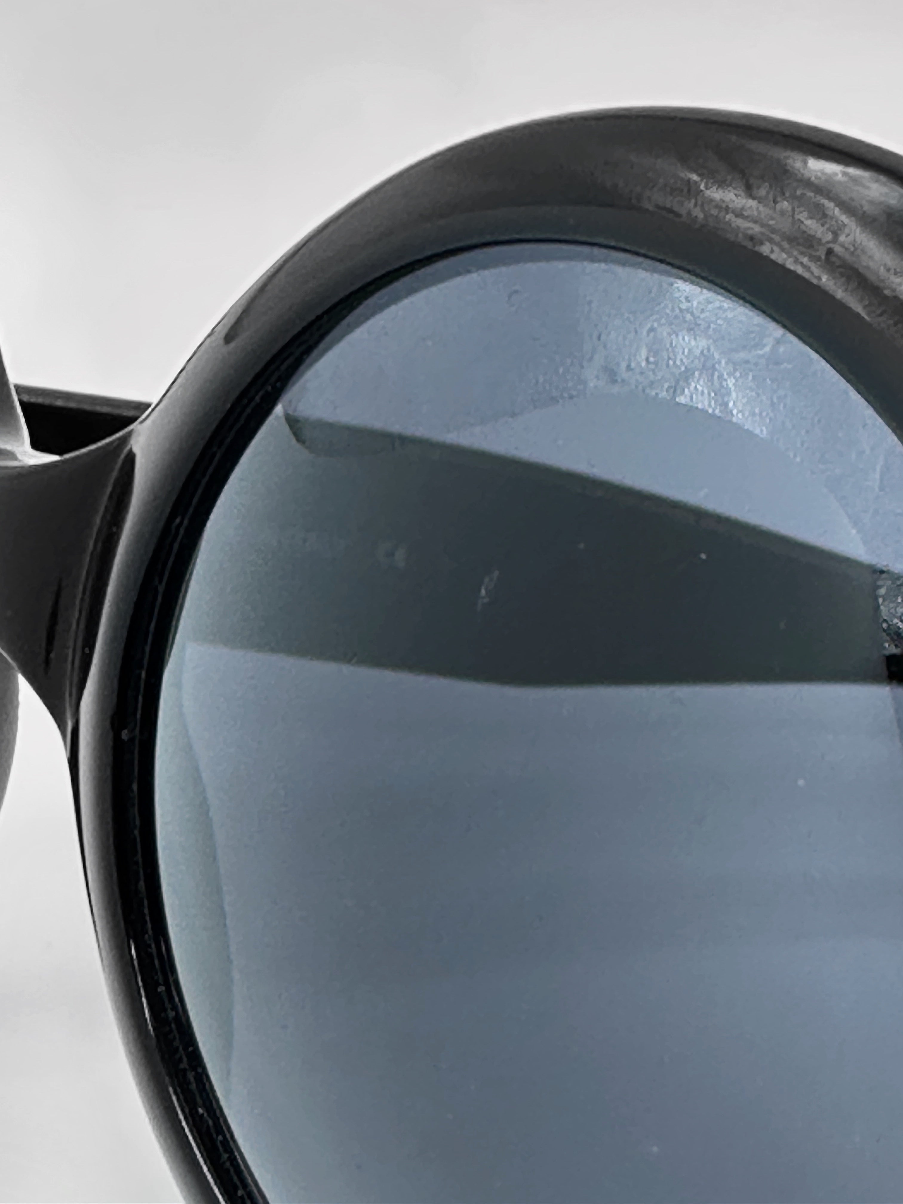 Gucci Fall 1995 Tom Ford Black Oversized Oval Sunglasses - 6