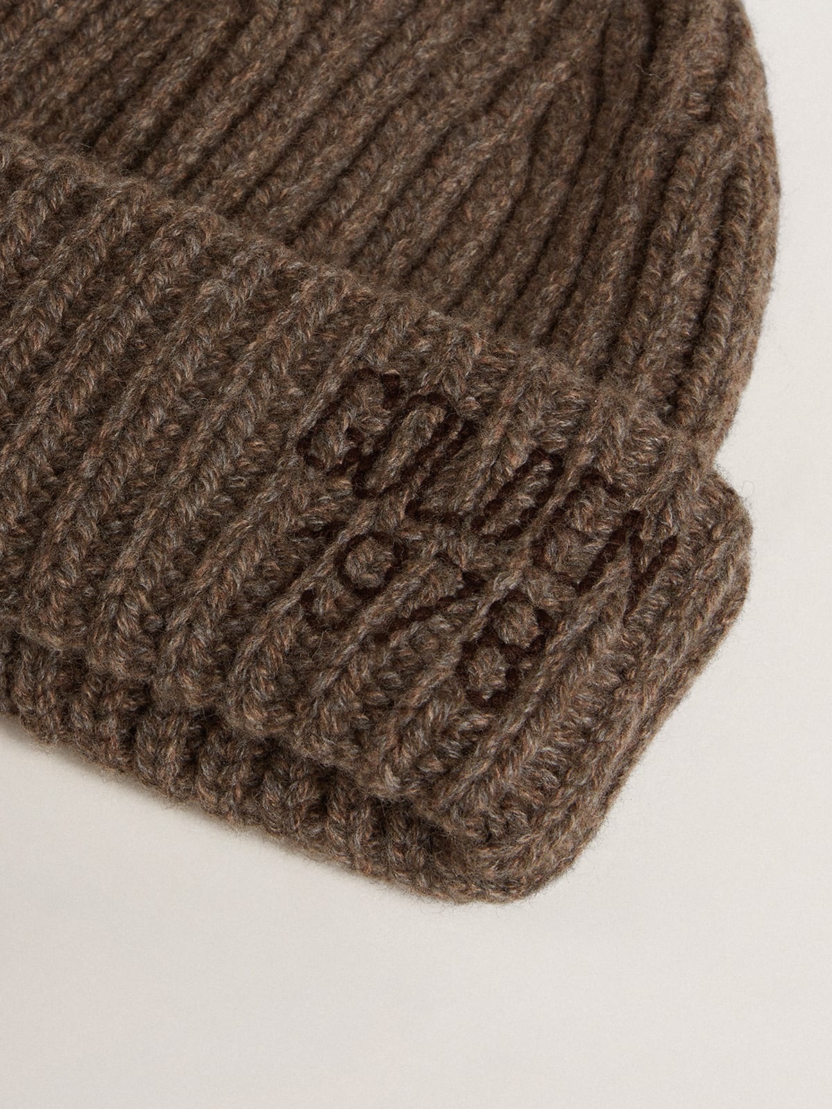 Ash brown beanie in cashmere blend wool - 2