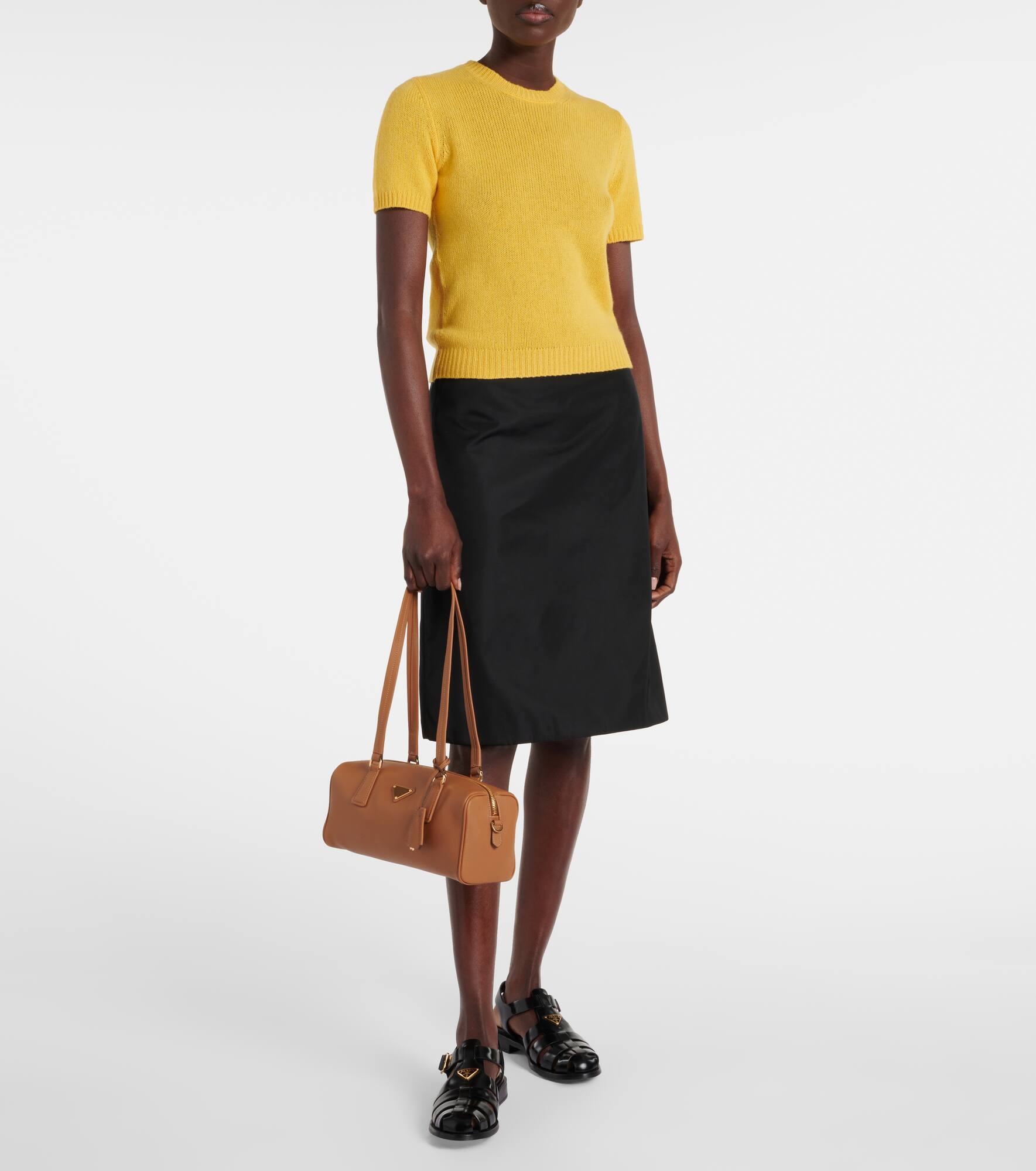 Medium leather shoulder bag - 5