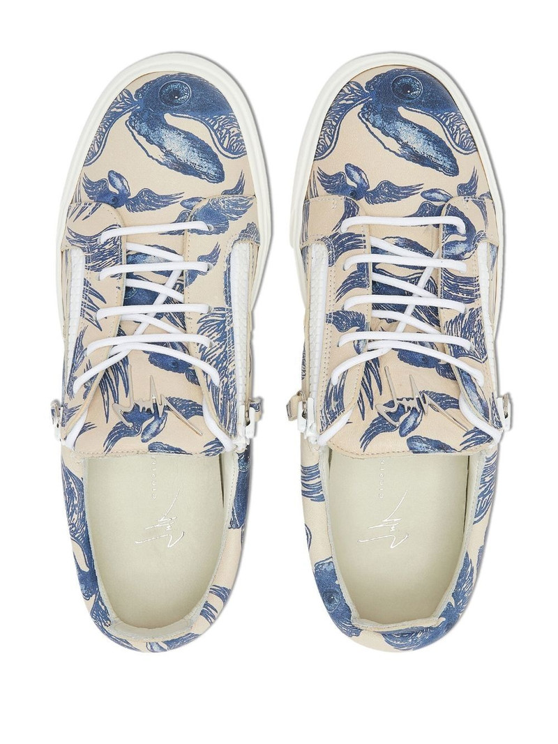 abstract print low-top sneakers 4