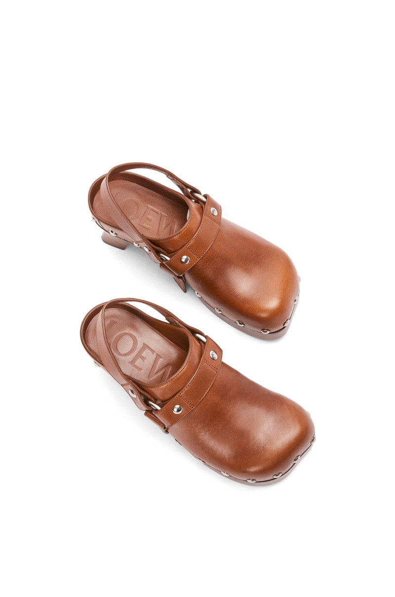 Tacha clog in vegetal calfskin 3