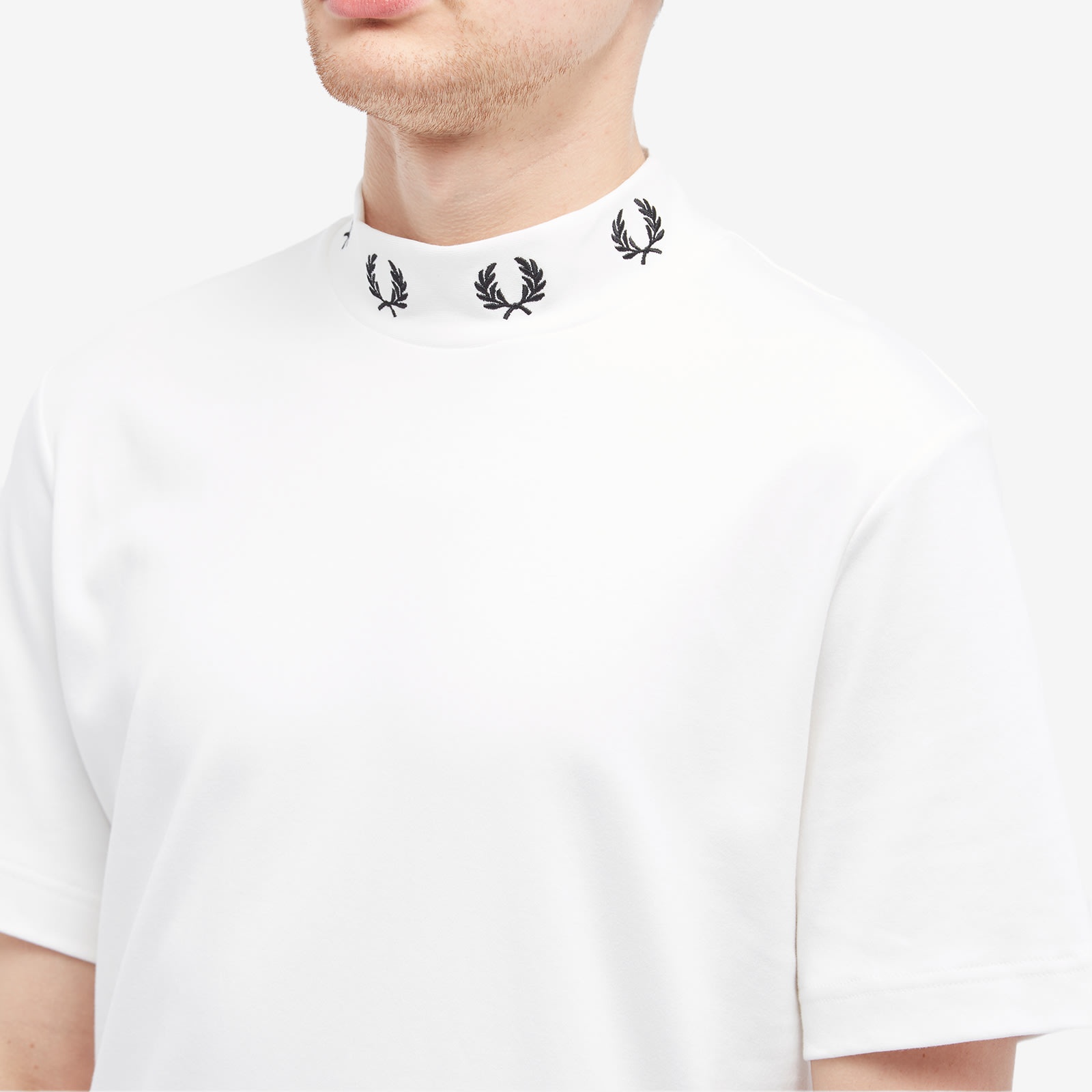 Fred Perry Fred Perry Laurel Wreath High Neck T-Shirt | REVERSIBLE