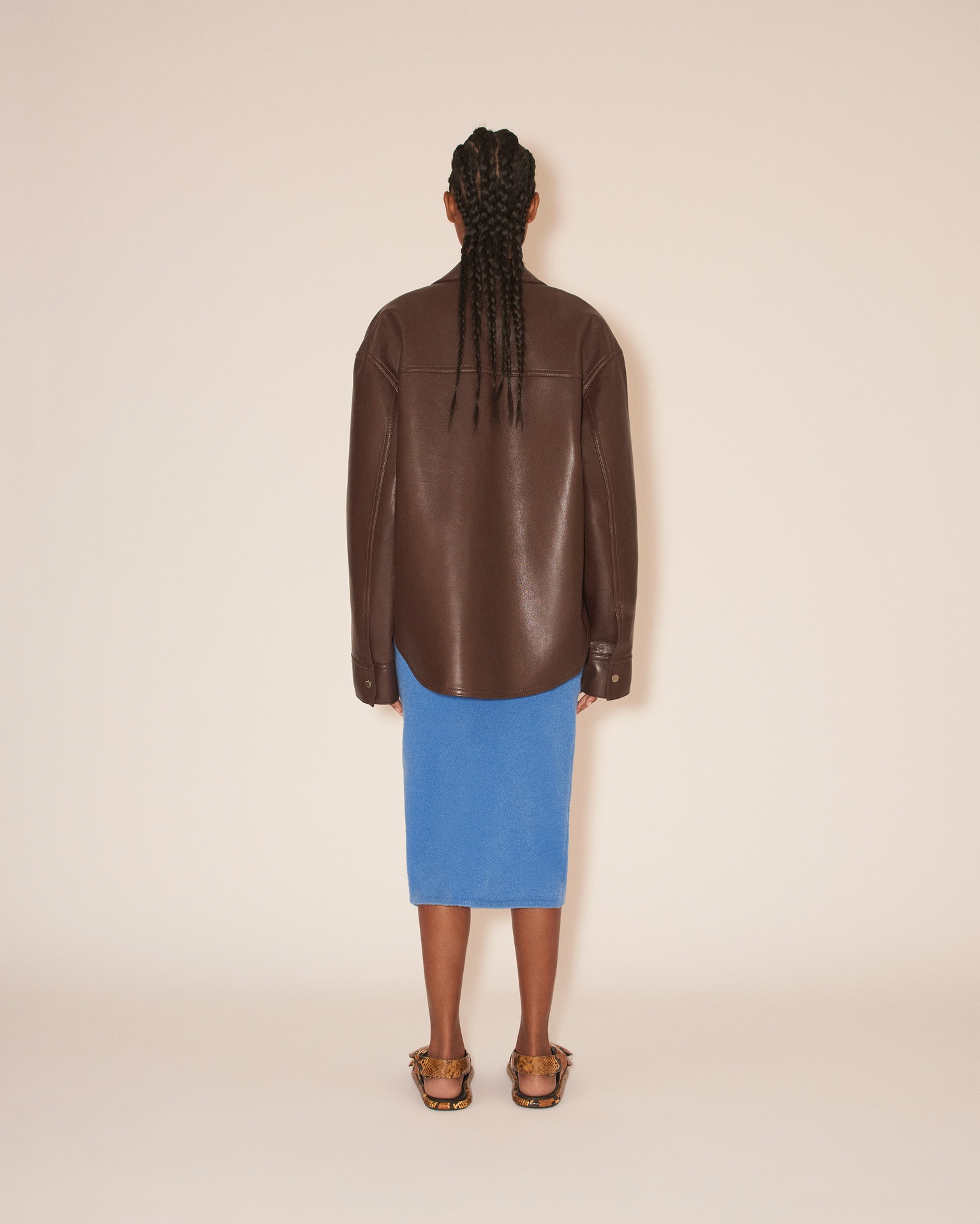 KIORA - Regenerated leather overshirt with contrast knitted collar - Dark Brown - 5