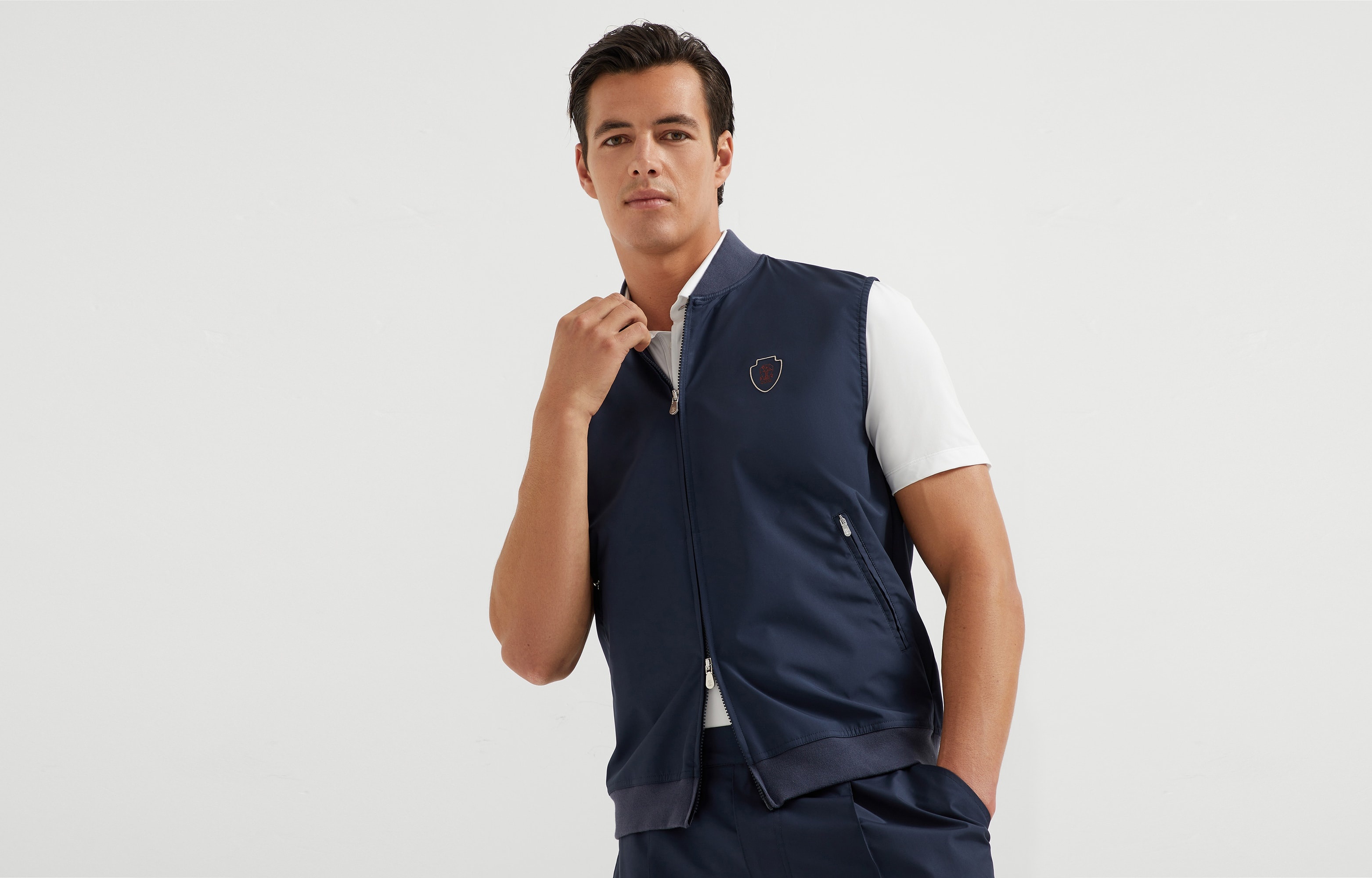 Nylon vest with logo - 6
