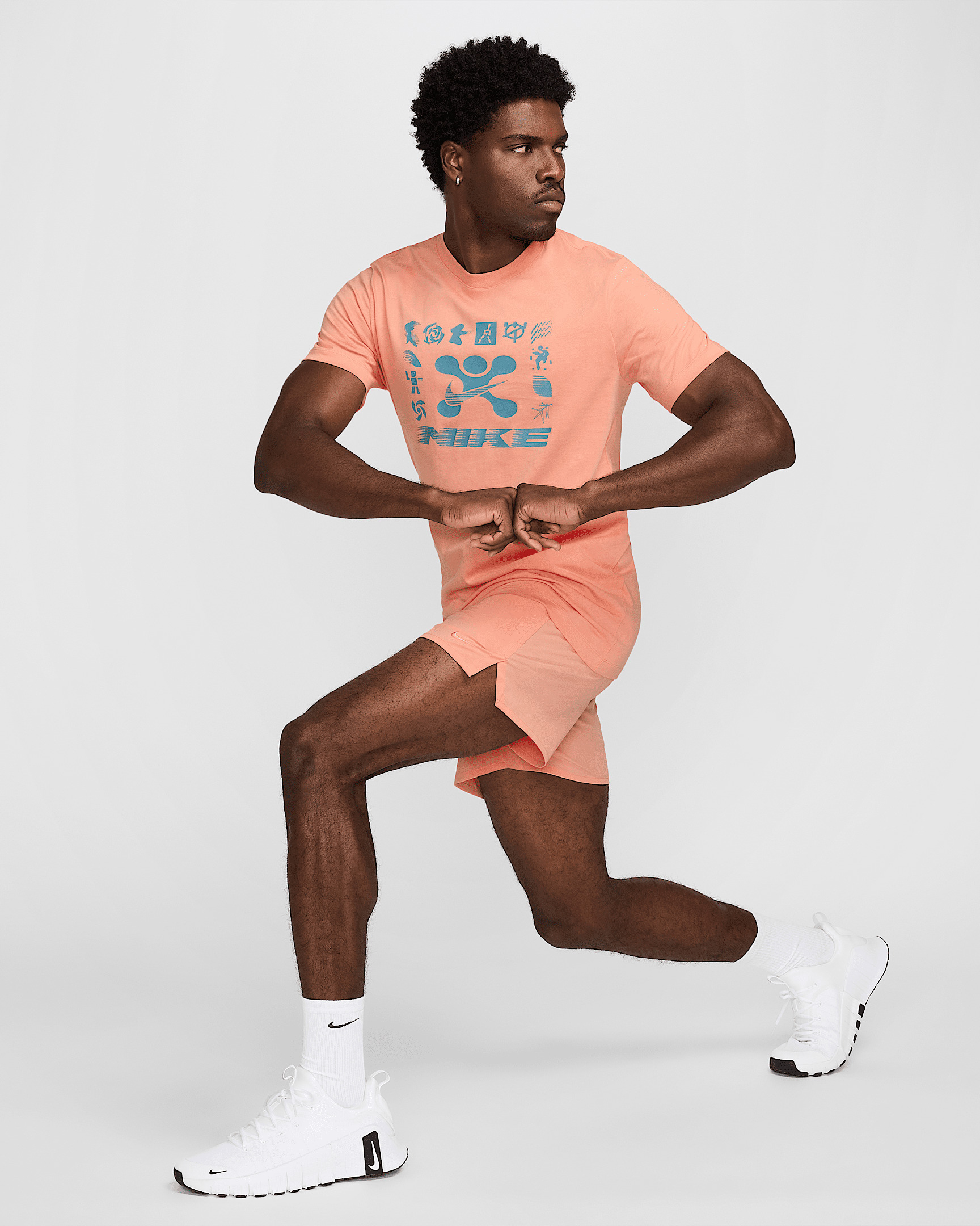 Nike Men's Fitness T-Shirt - 4