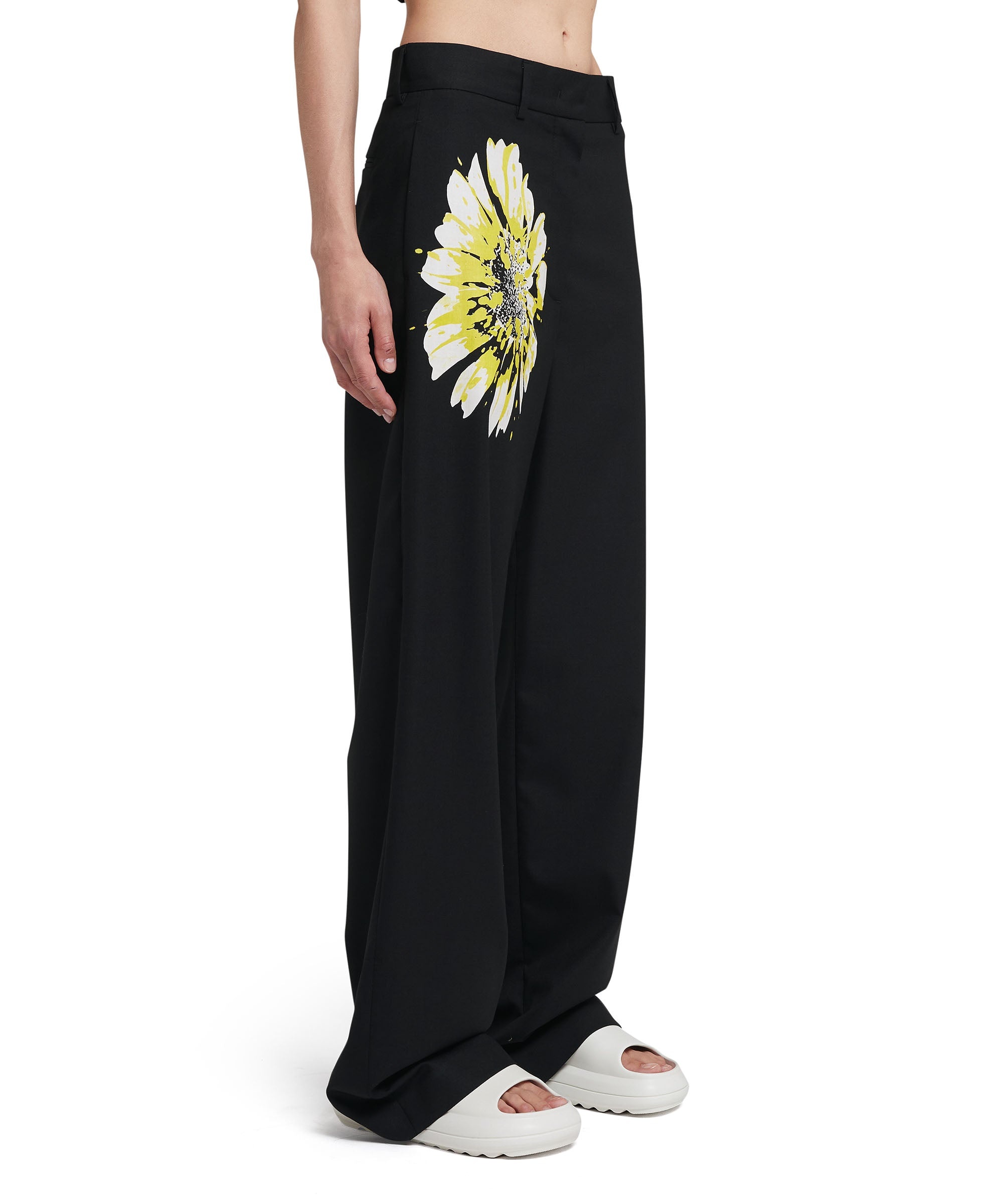 Fresh wool roomy pants with daisy print - 4