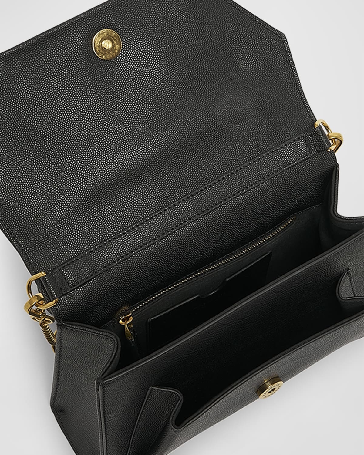 Embleme Flap Shoulder Bag in Grained Leather - 3
