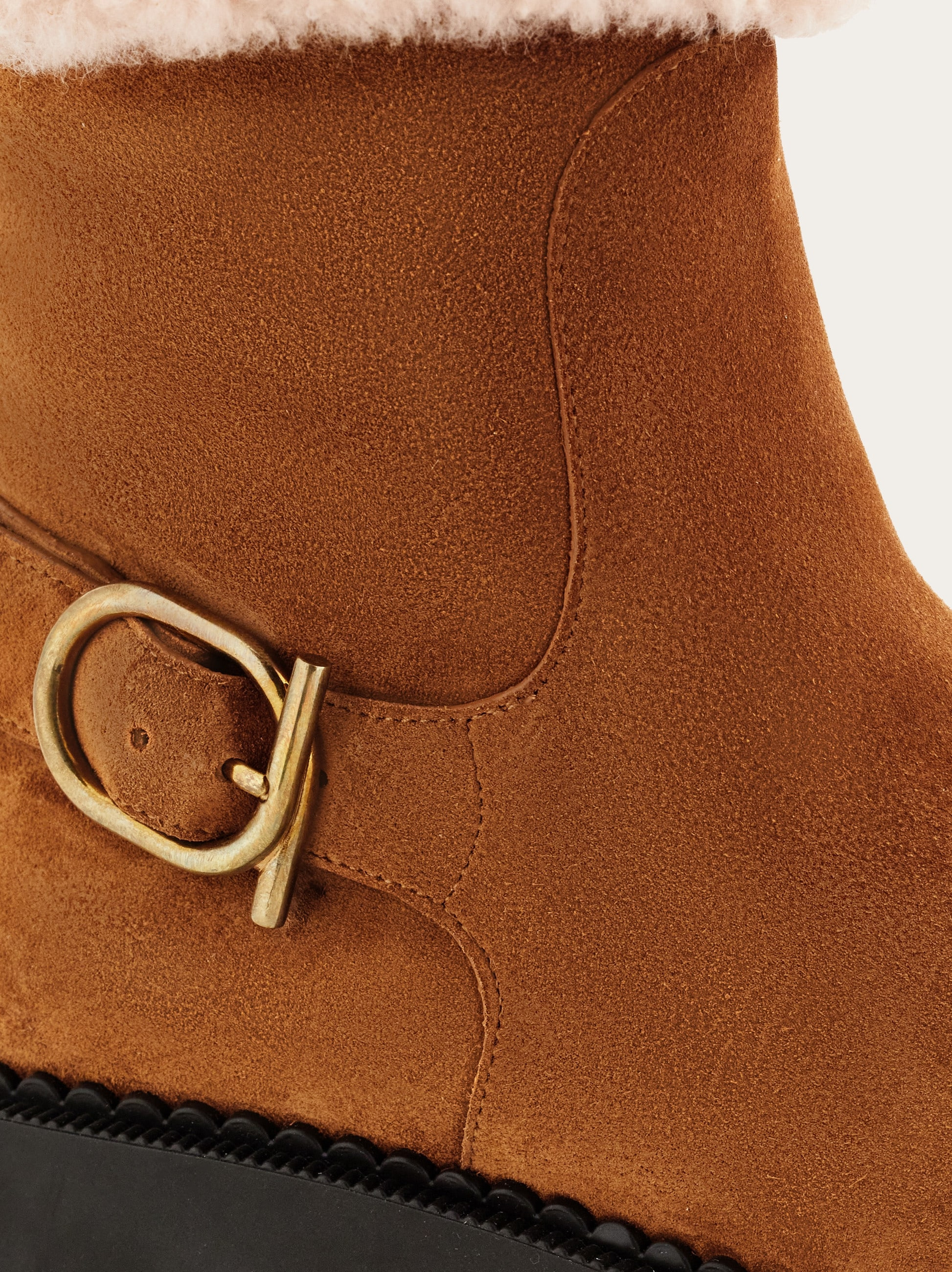 Ankle boot with chunky shearling detail - 7