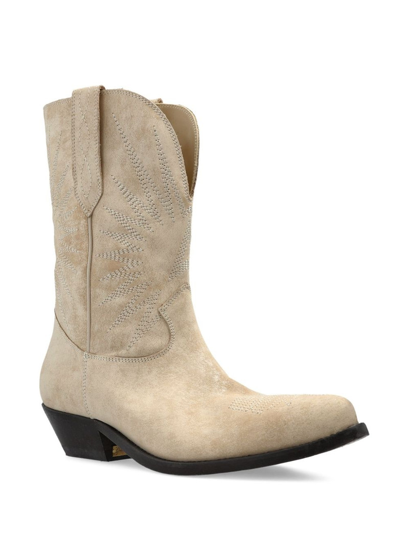 Golden Goose Wish Star boots outlook