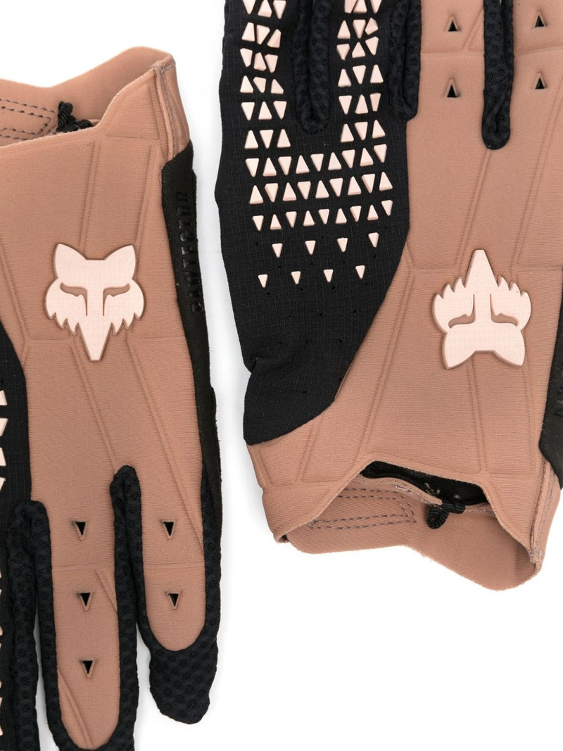 Kiko Kostadinov x Fox Lab rubber-grips gloves outlook