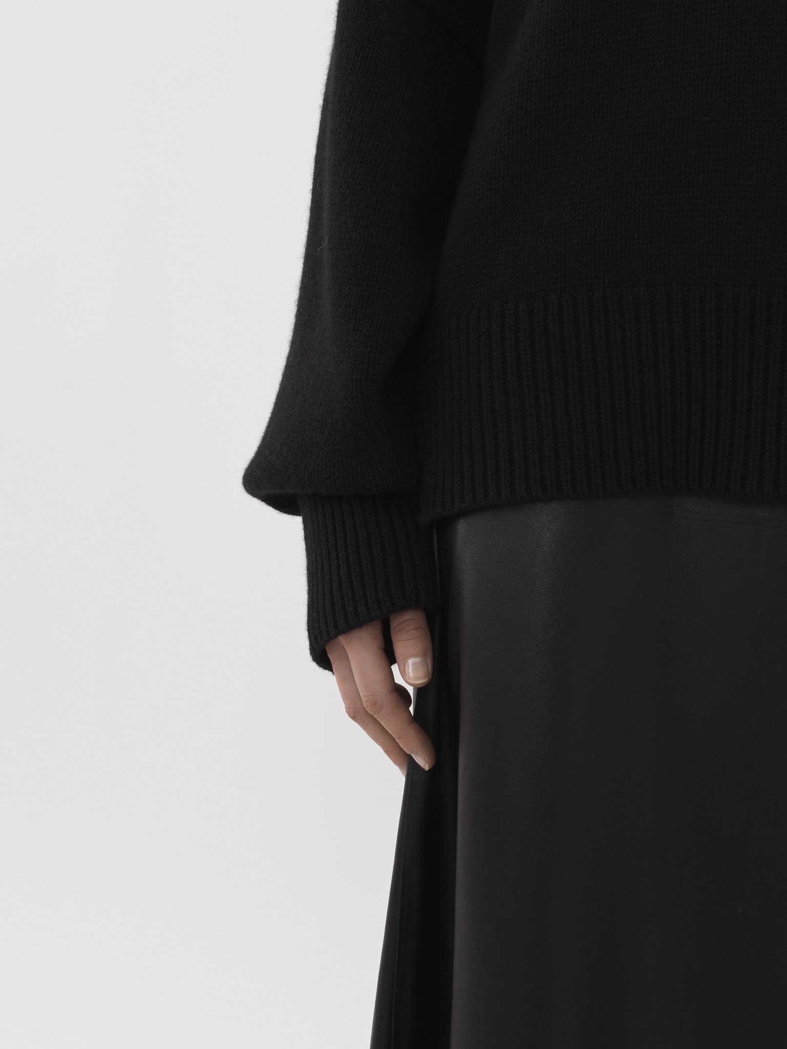 OVERSIZED HIGH-NECK SWEATER - 6