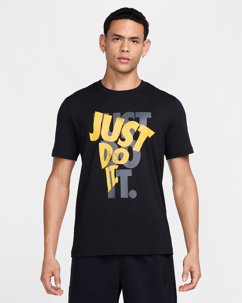 Nike Sportswear Men's T-Shirt 1