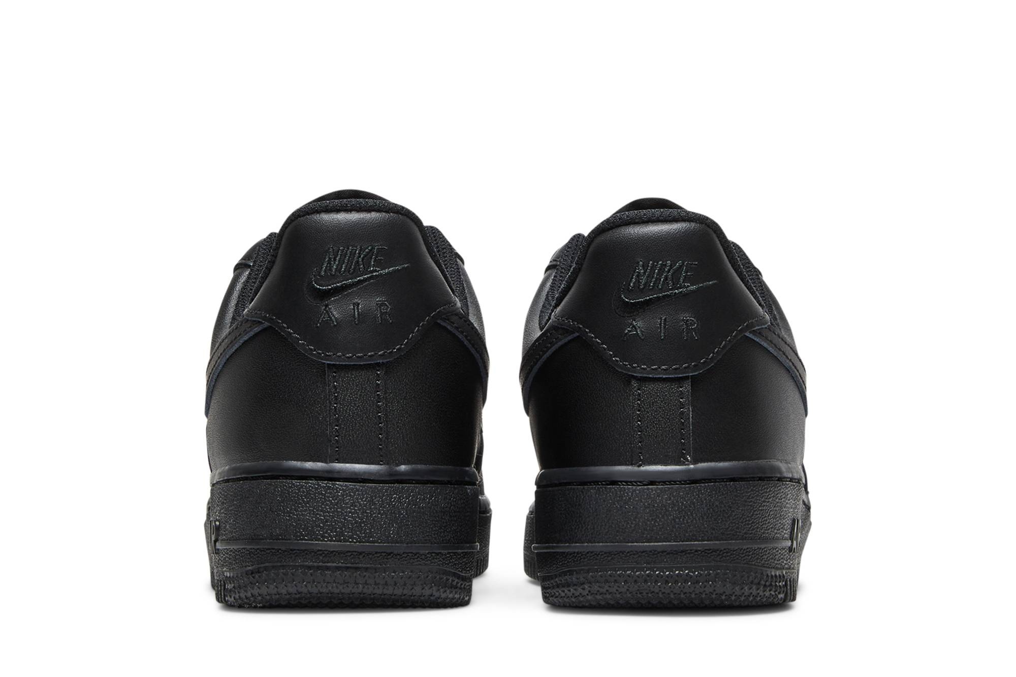 Wmns Air Force 1 '07 'Triple Black' - 6