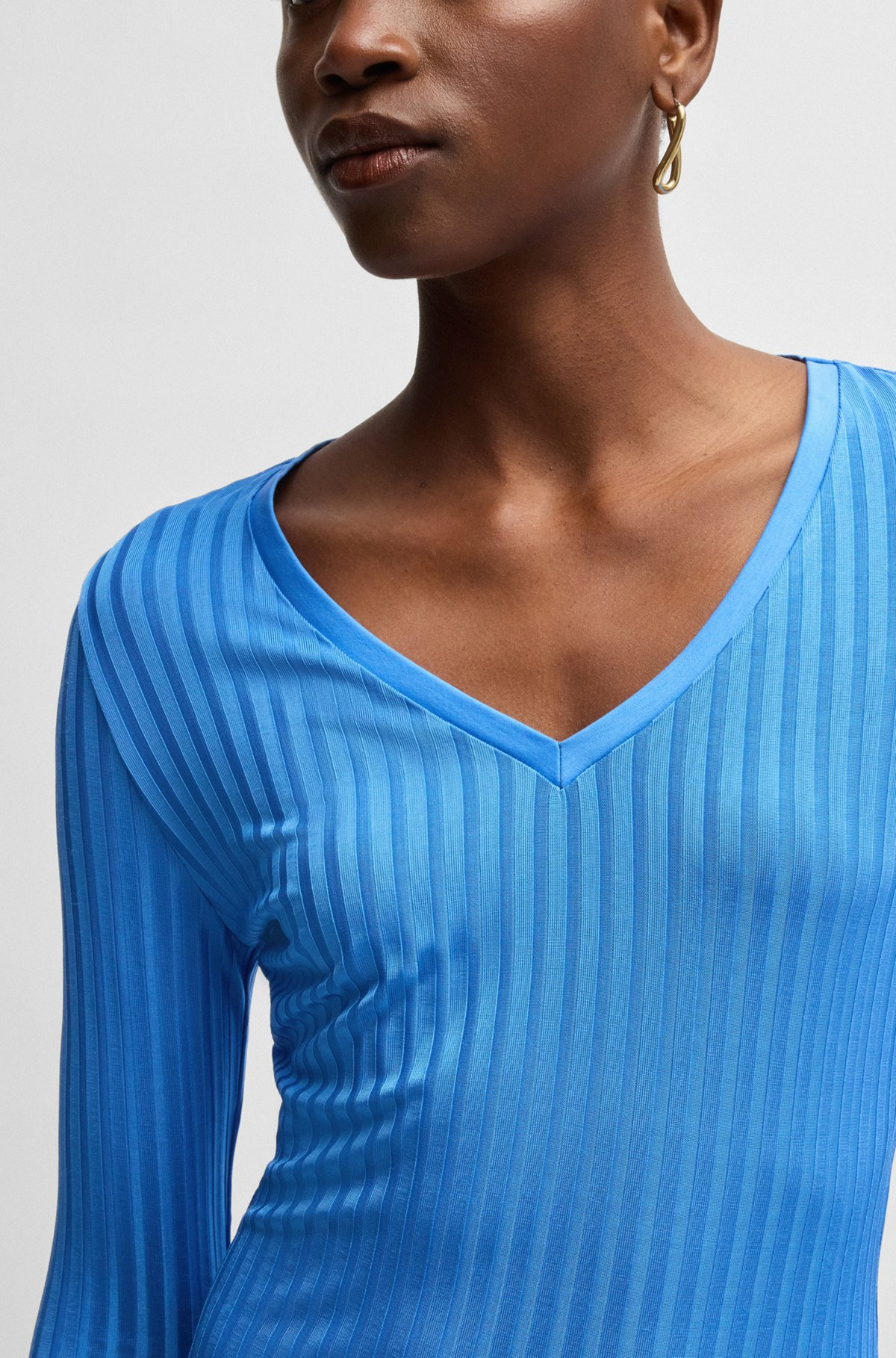 LONG-SLEEVED V-NECK TOP IN LUSTROUS RIBBED JERSEY - 5