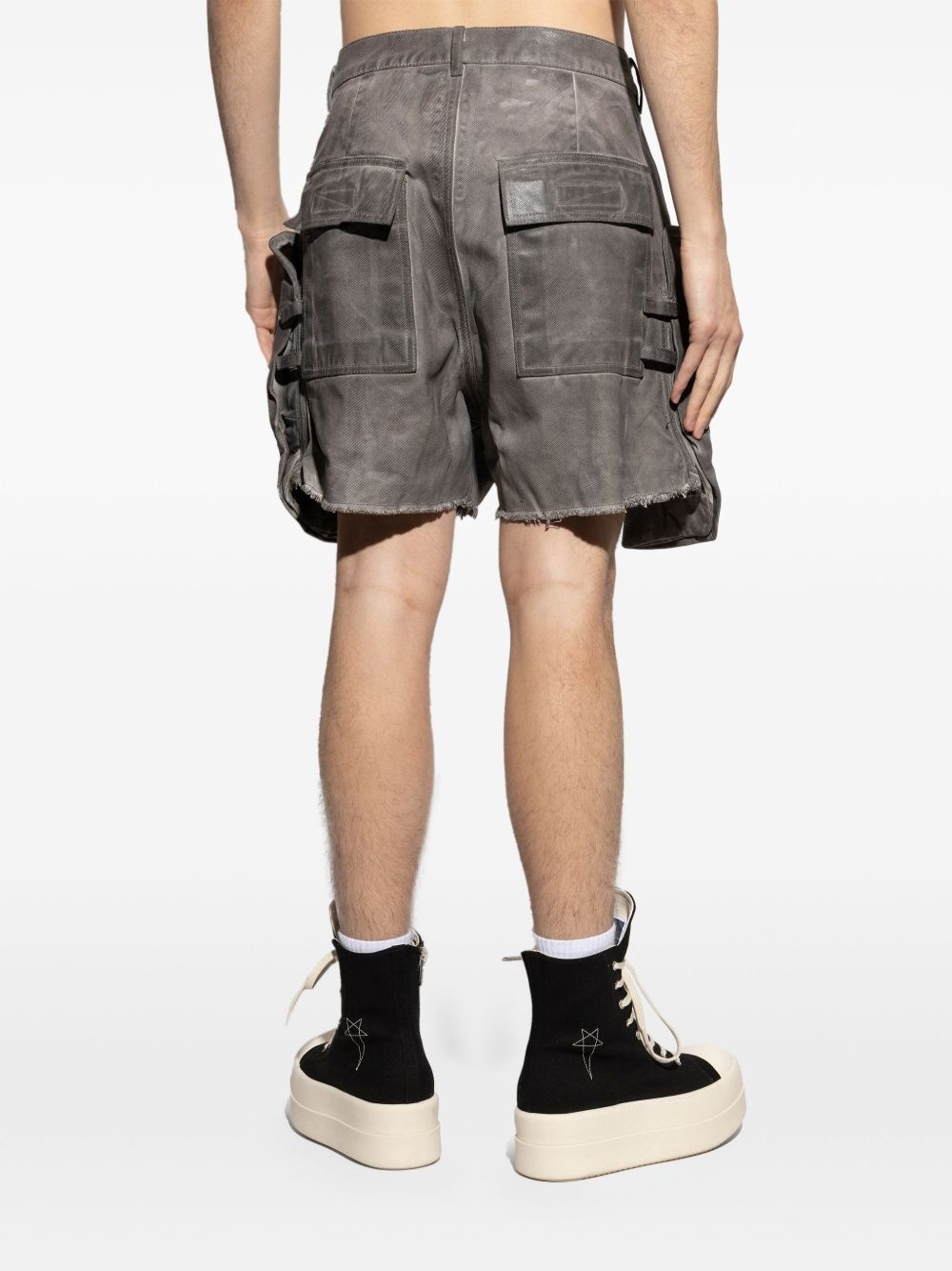 DRKSHDW distressed short - 4