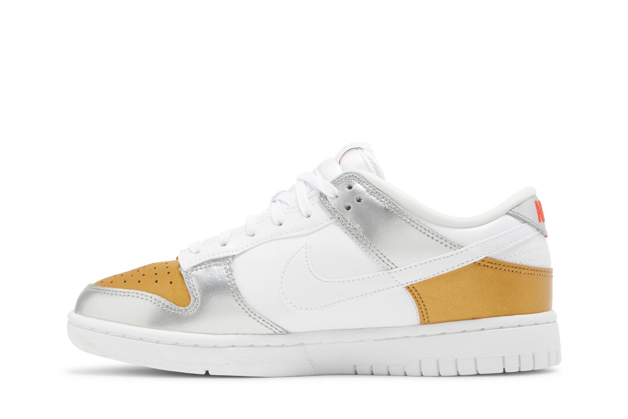 Wmns Dunk Low SE 'Silver Gold Metallic' - 3