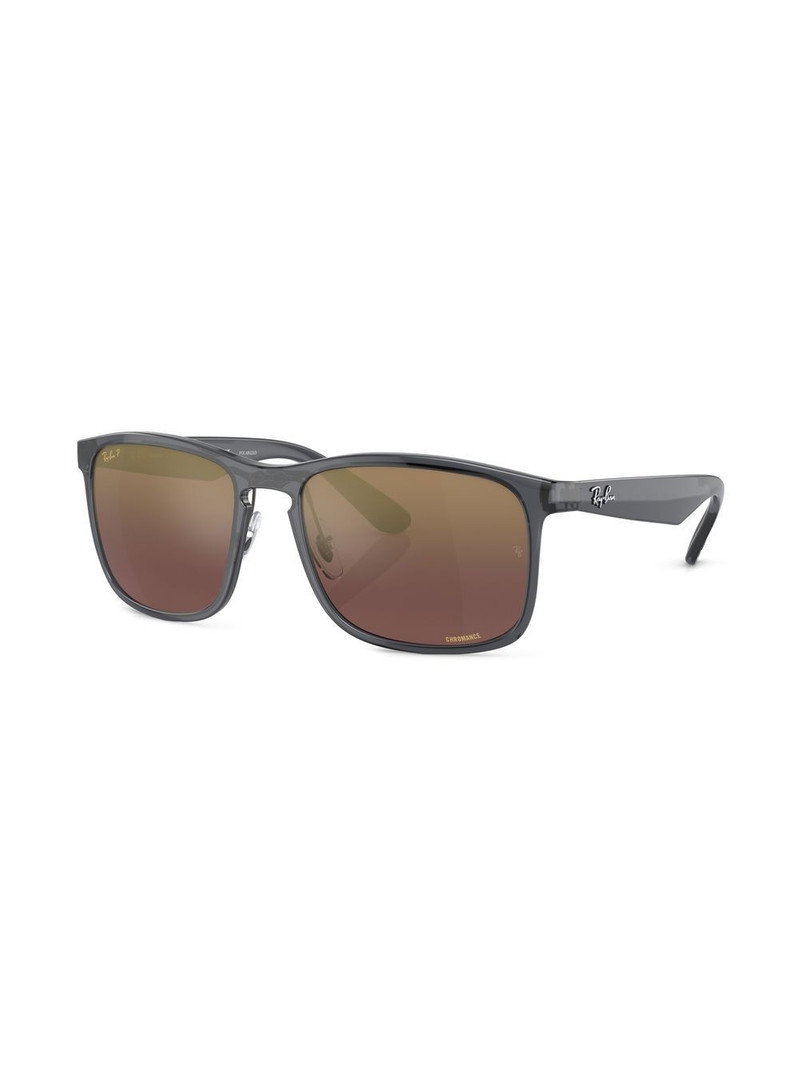 Ray-Ban wayfarer-frame sunglasses outlook