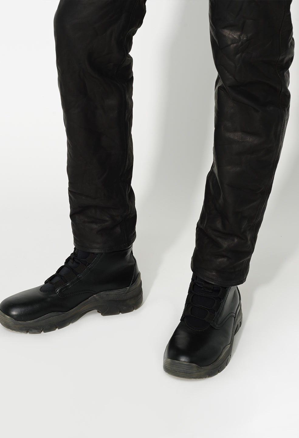 LEATHER DAZE - 7