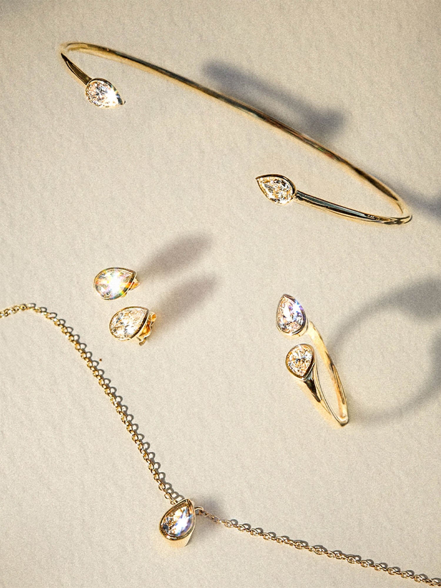 Romance Pear Diamond Droplet Bracelet - 5