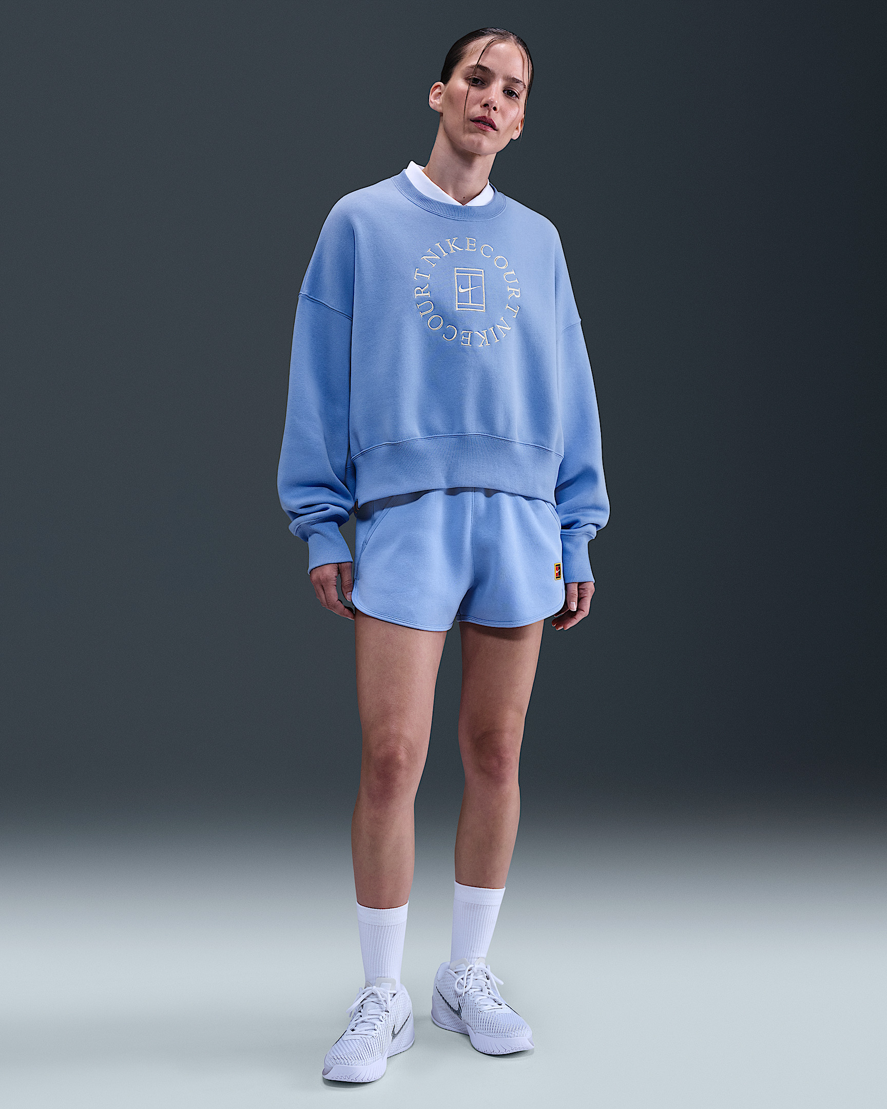 NikeCourt Heritage Phoenix Fleece Women's Over-Oversized Crew-Neck Sweatshirt - 4