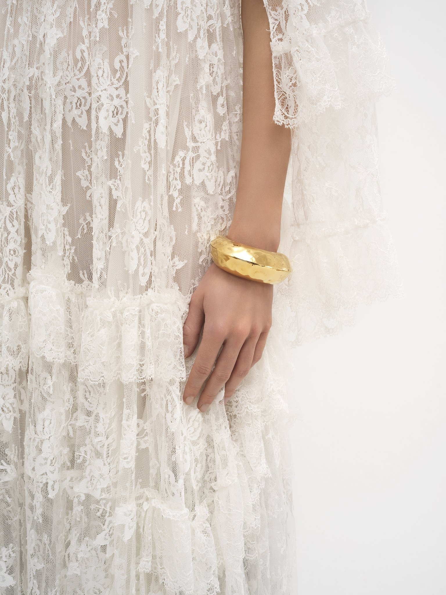 THE CHLOÉ BANANAS CUFF - 2