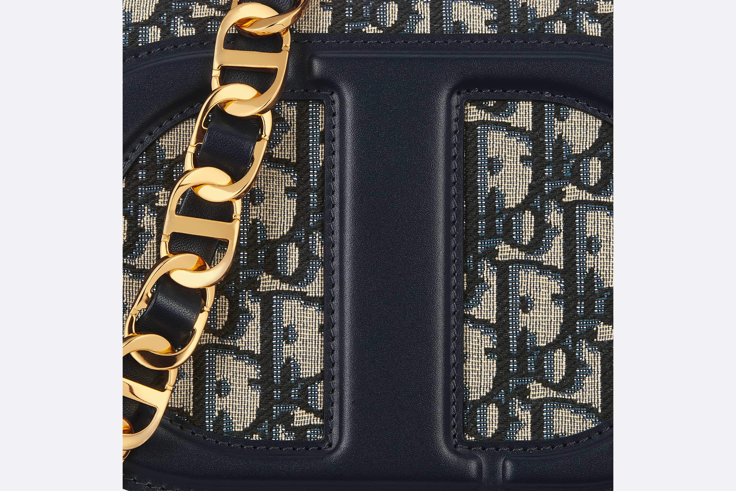 CD Signature Bag with Strap 6