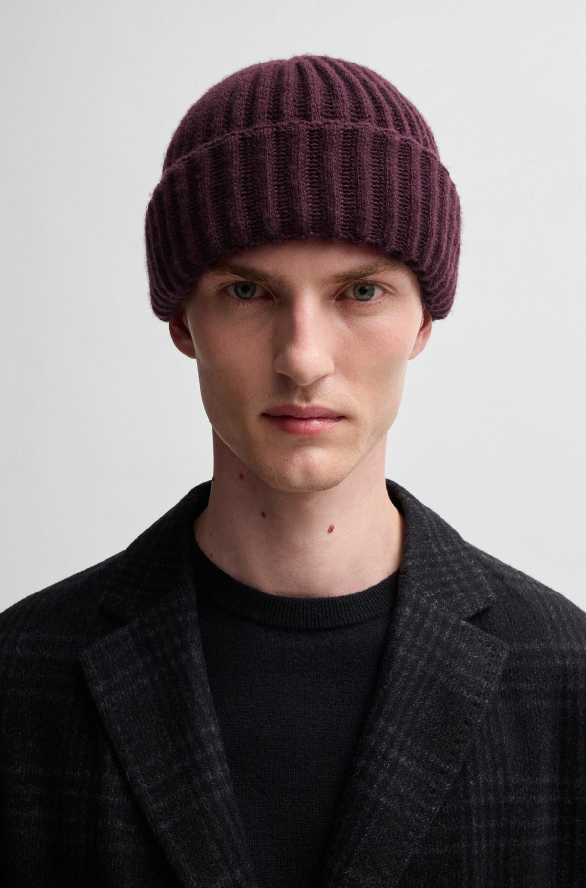 FISHERMAN BEANIE HAT IN VIRGIN WOOL AND CASHMERE - 3