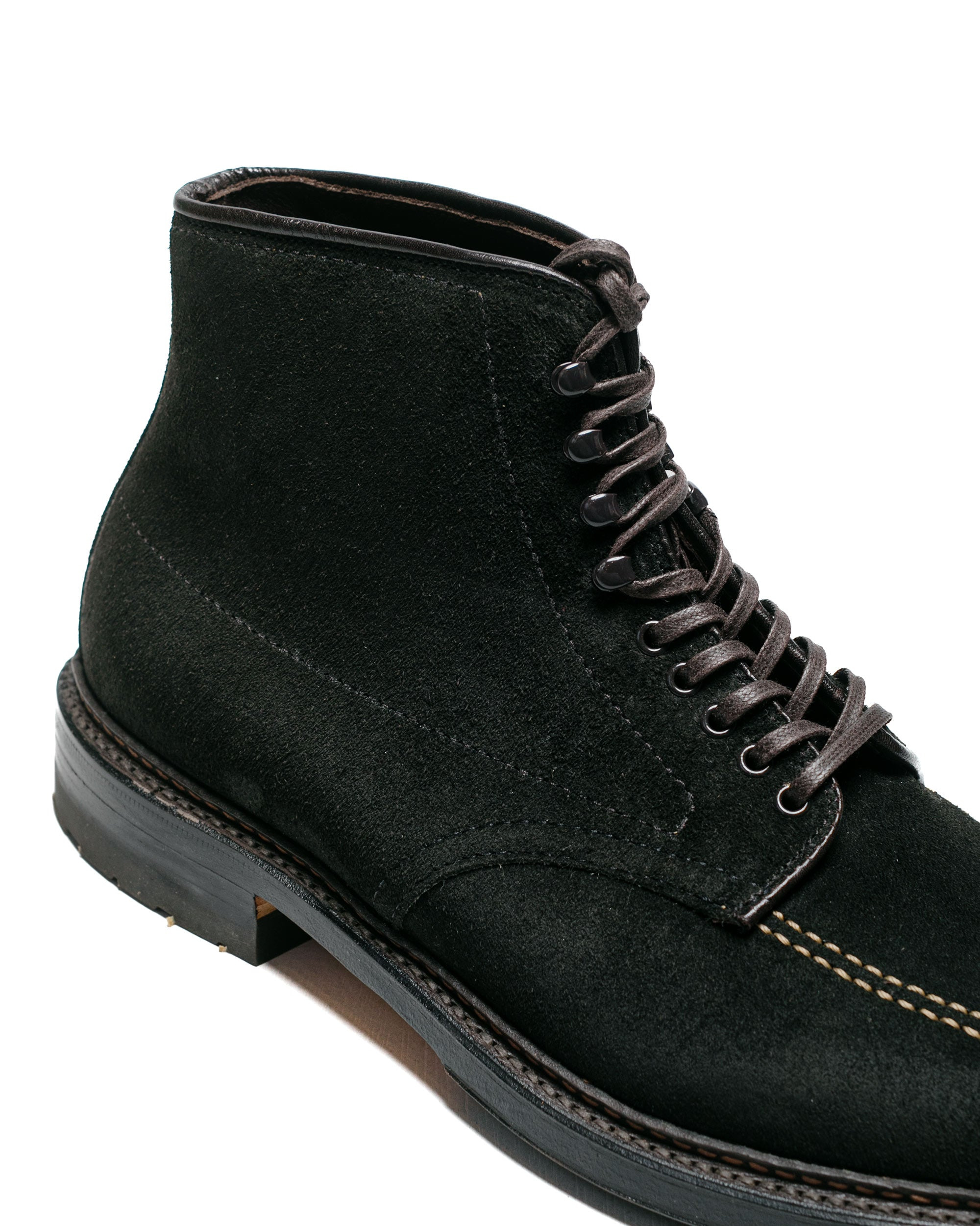 Indy Boot Reverse Earth Chamois with Commando Sole G6902HC - 3