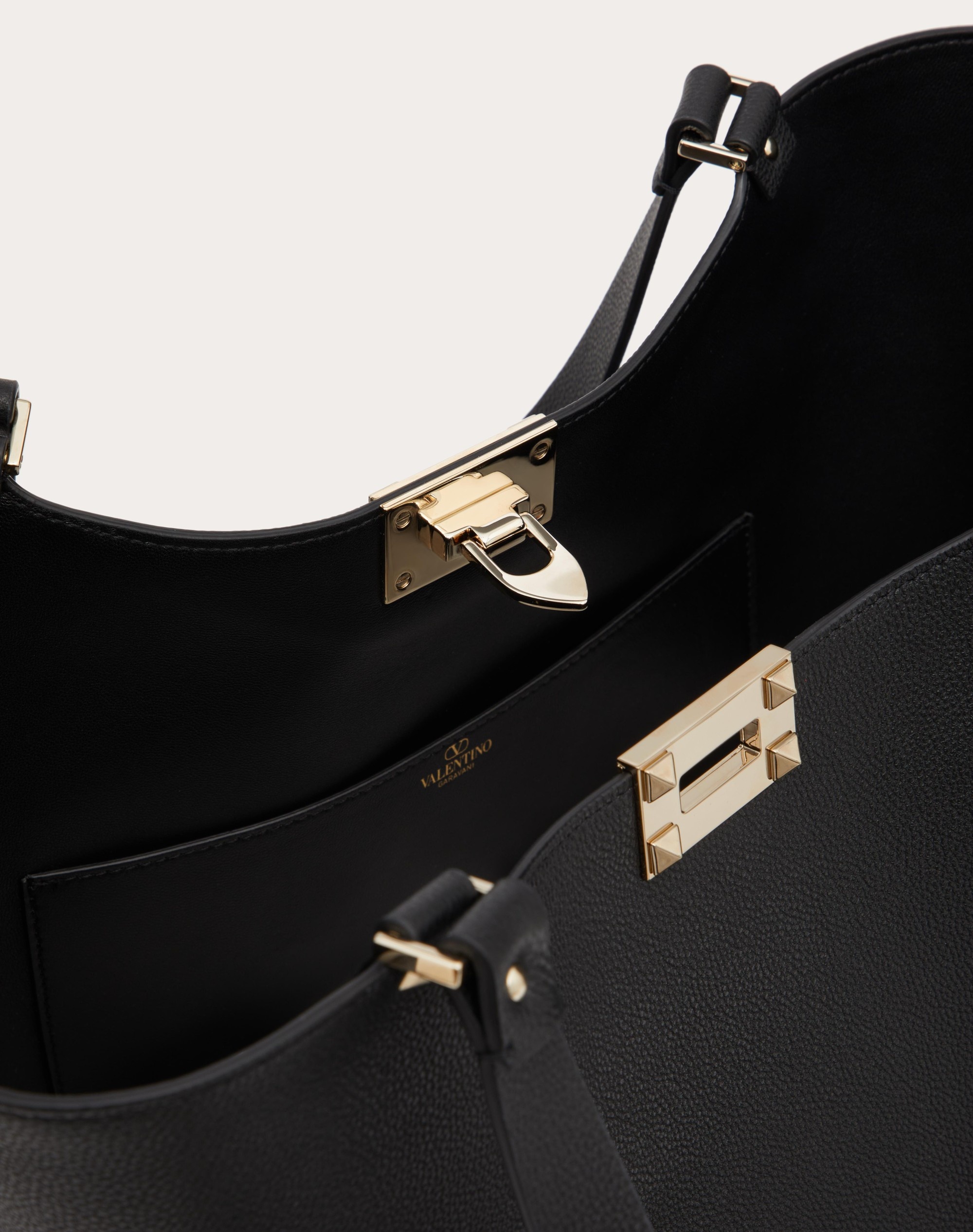 VALENTINO GARAVANI ROCKSTUD SHOPPING BAG IN GRAINY CALFSKIN - 7