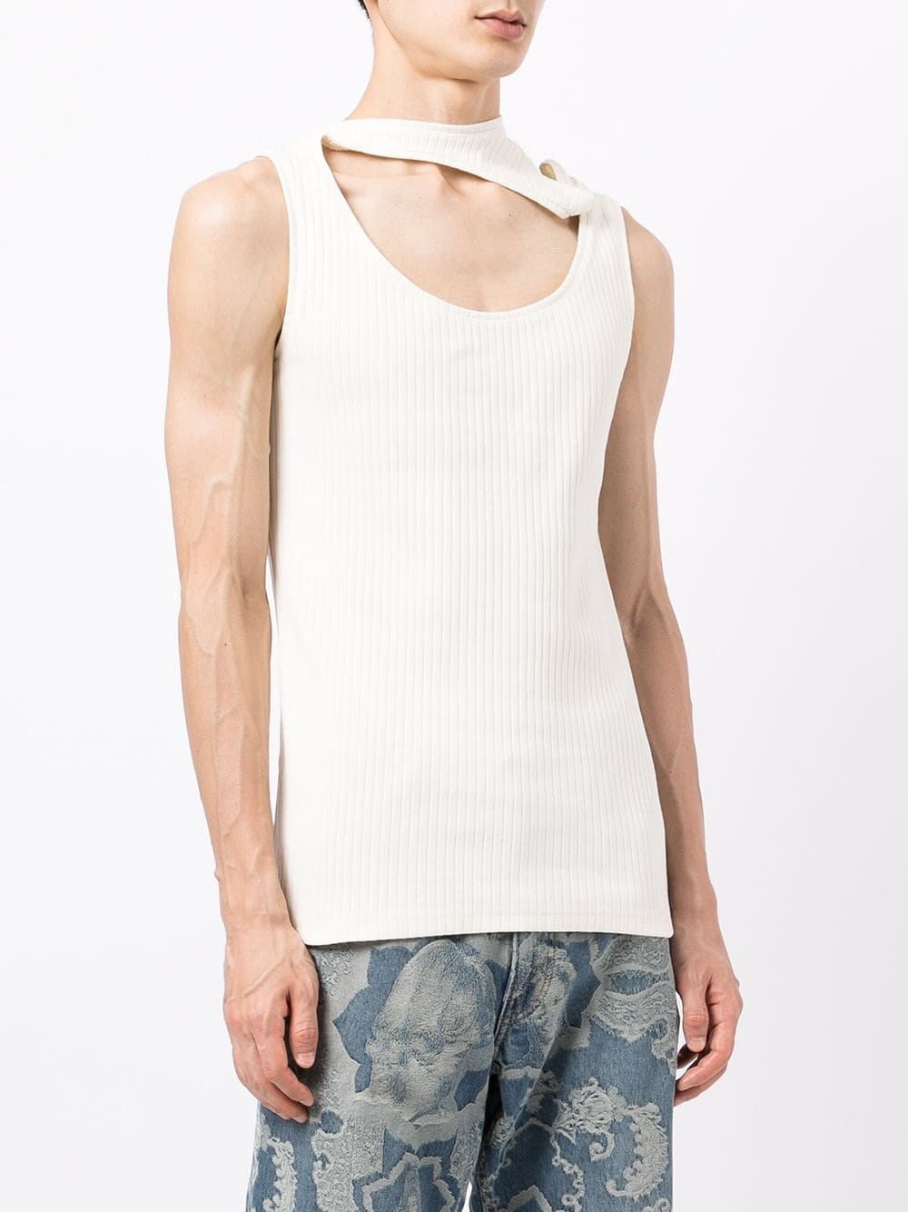 cut out-detail vest - 3